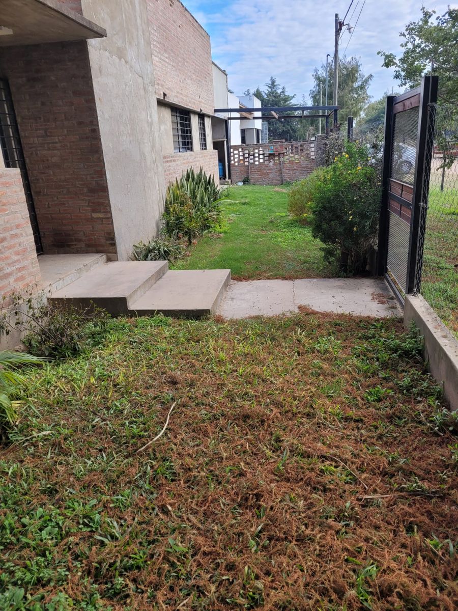 AMPLIA CASA EN PORTAL DEL LEYES