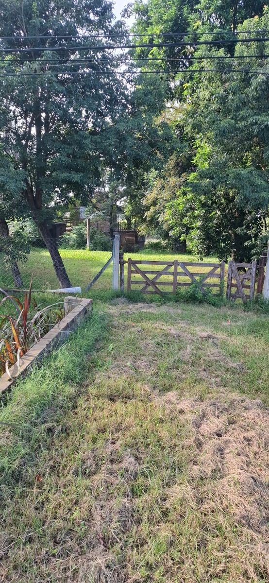 GRAN TERRENO Y CASA FRENTE AL RÍO - PARAJE LOS 2 OMBUES
