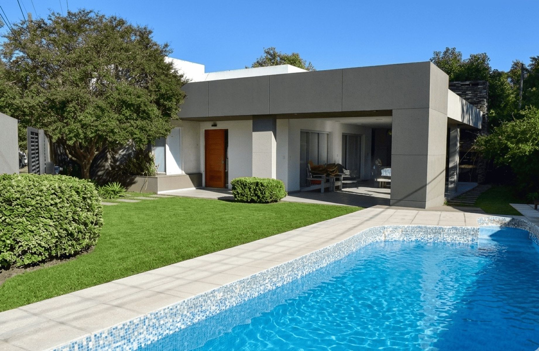 Casa cómoda y funcional en Colastine.