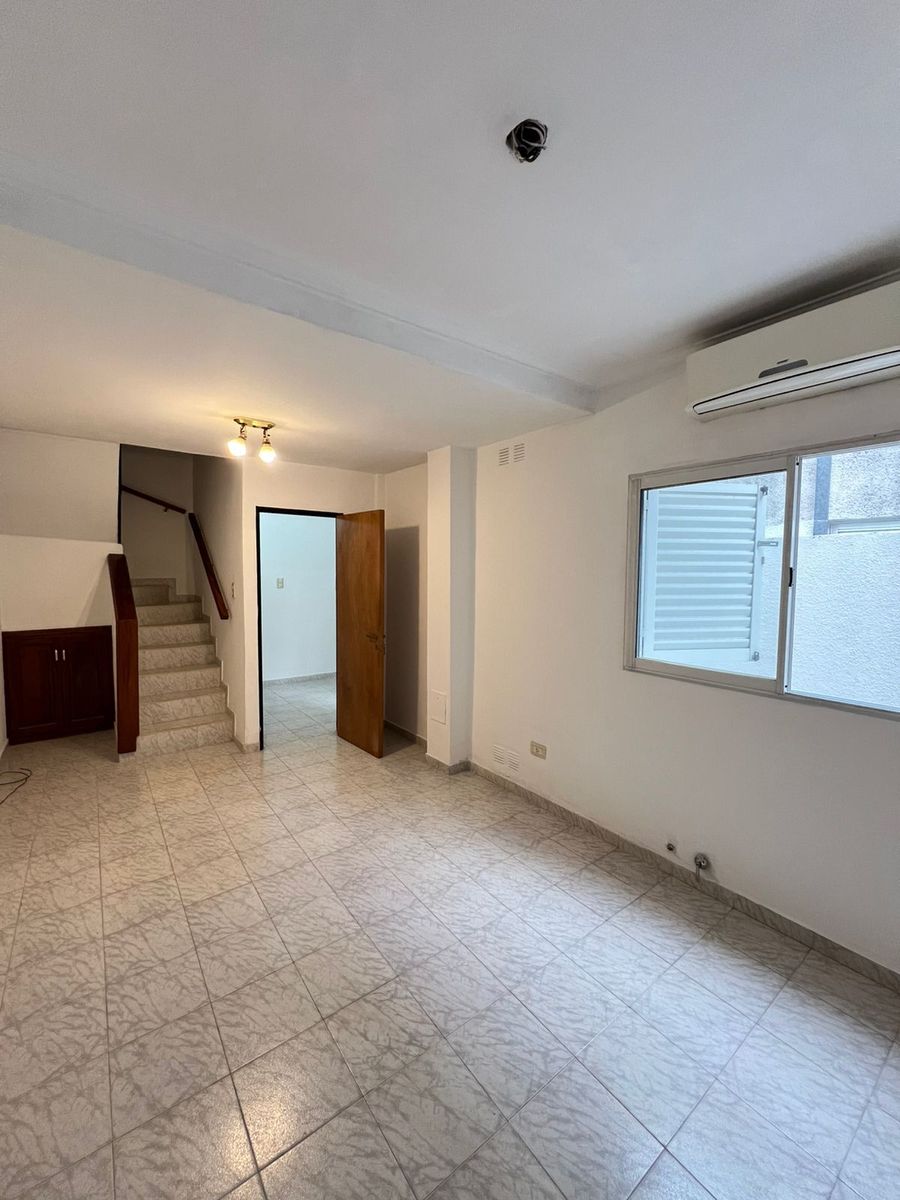 Departamento interno en barrio Sur
