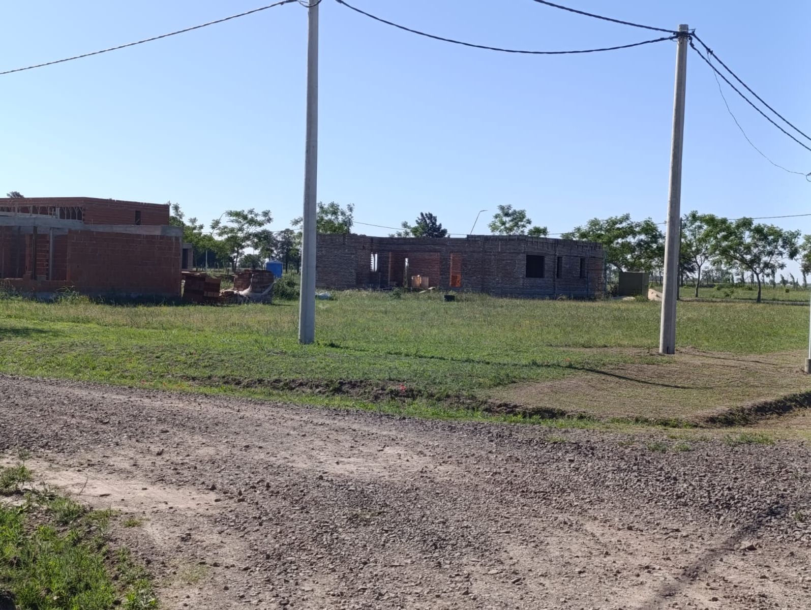 TERRENO EN LOS MOLINOS