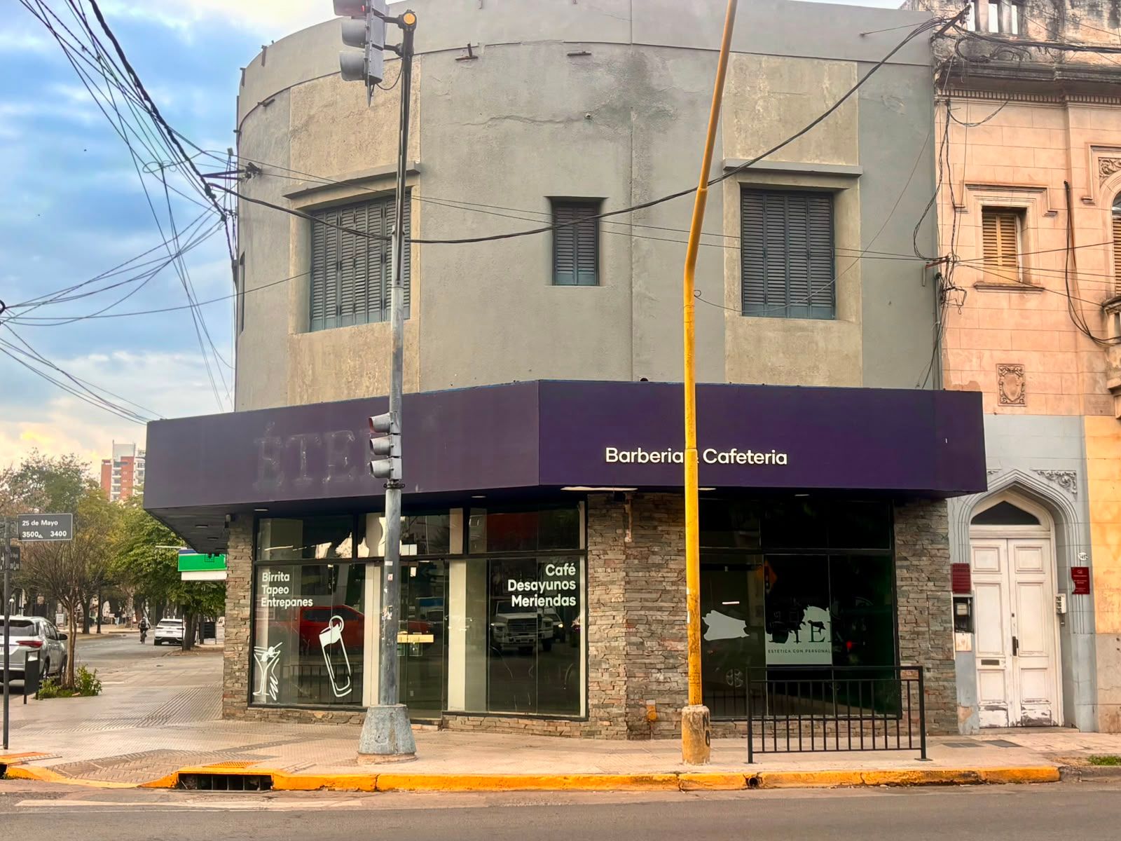 ALQUILA LOCAL COMERCIAL Y CASA P.A. EN BV.GALVEZ Y 25 DE MAYO