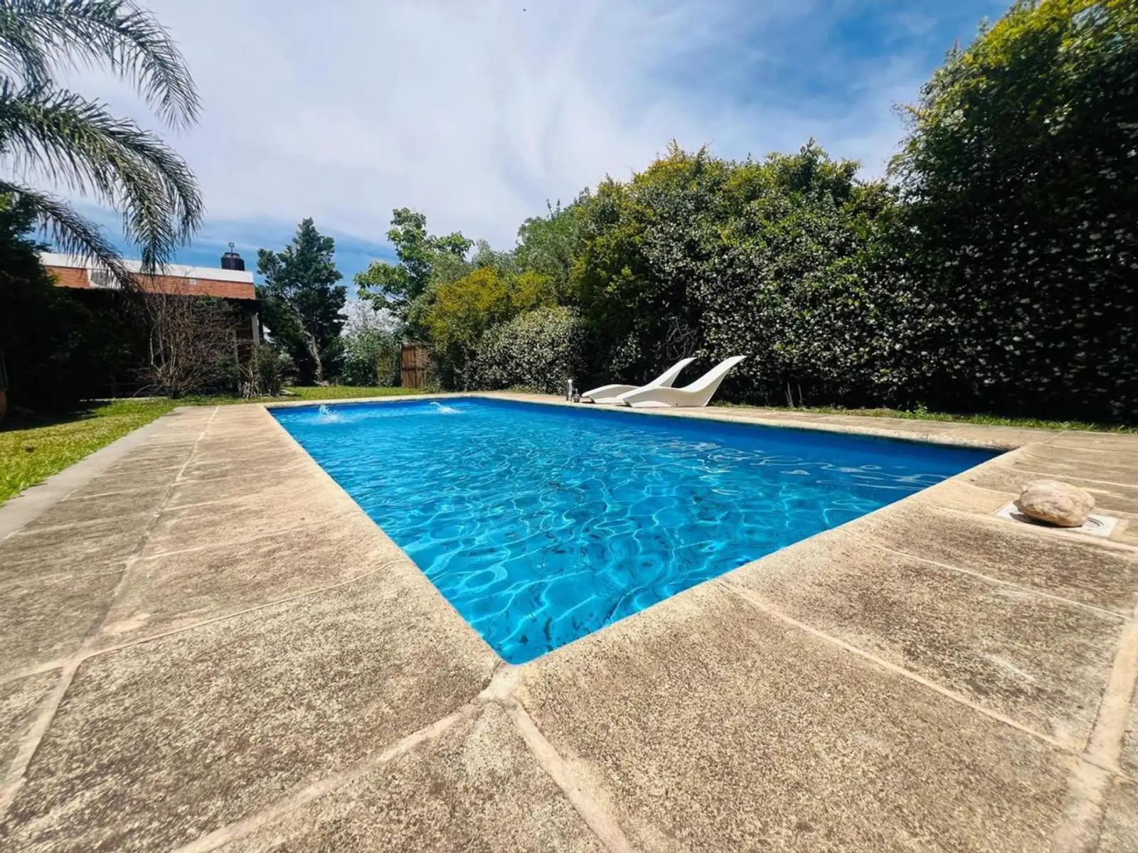 SE ALQUILA CABAÑA EN COMPLEJO en SANTA ROSA DE CALCHINES