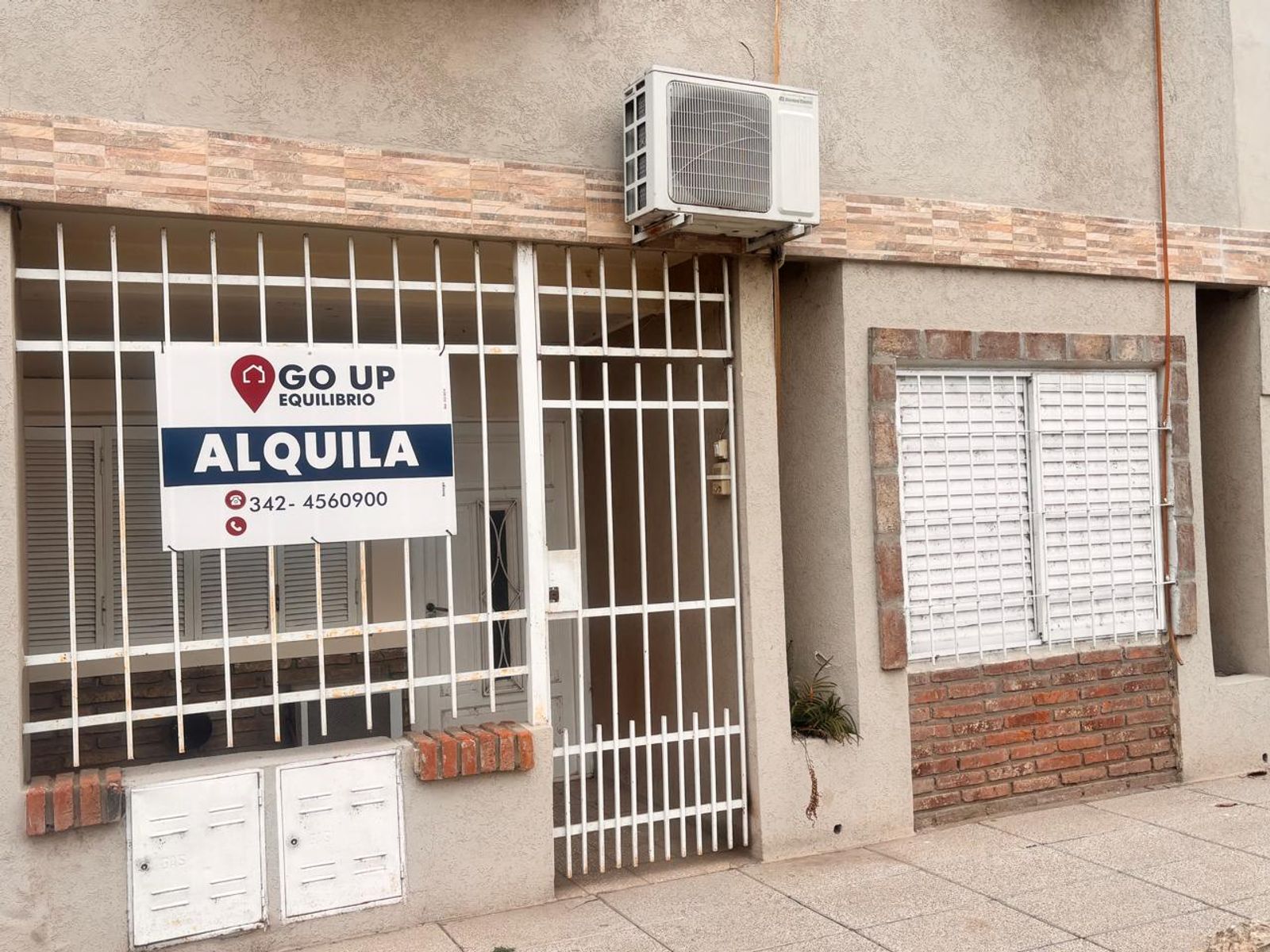 ALQUILER CASA P.B. 2 DORMITORIOS