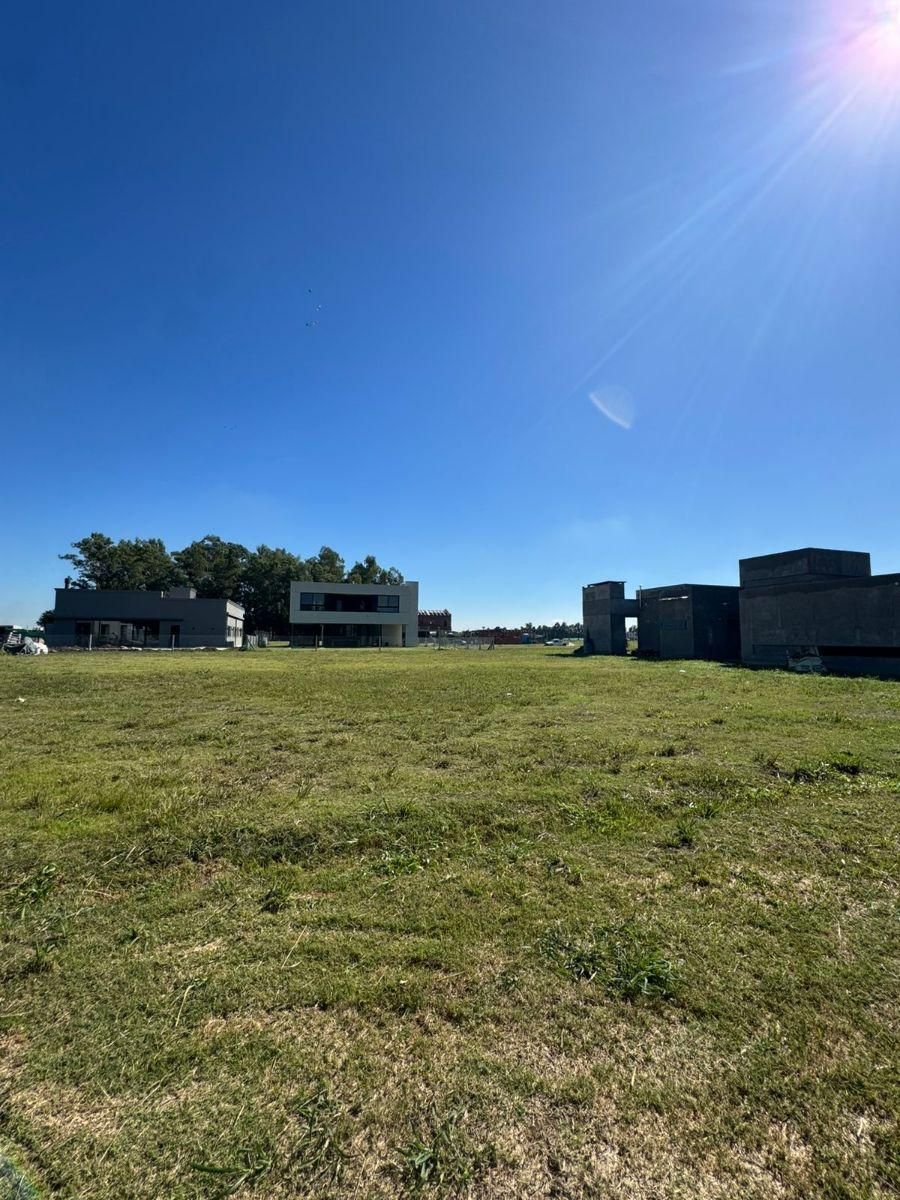 Se Vende Terreno en Barrio Cerrado La Reserva