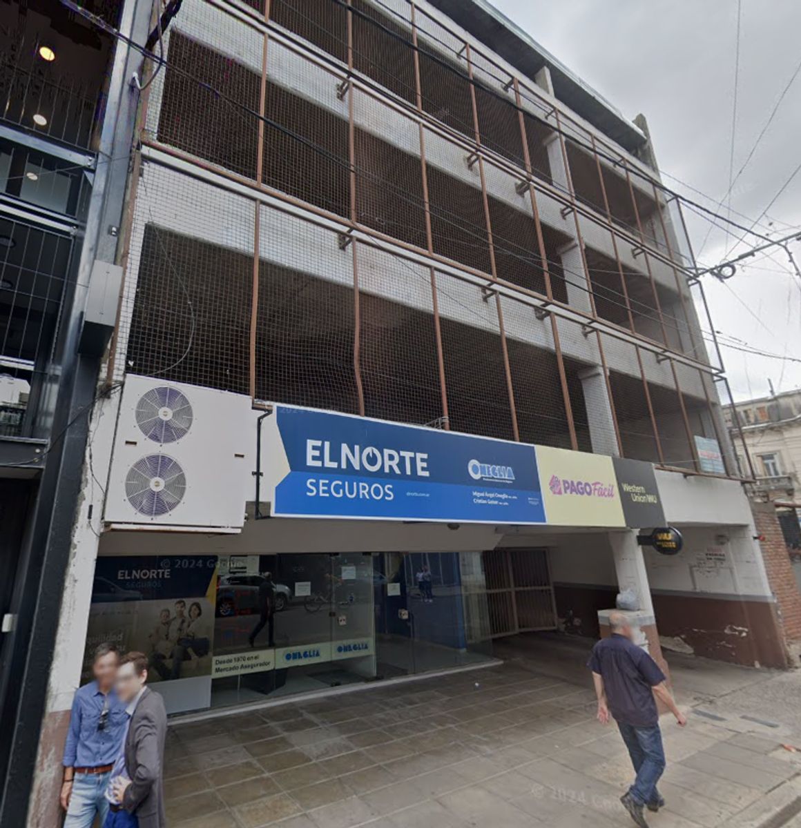 Se Vende Cochera Céntrica a Pasos de La Peatonal