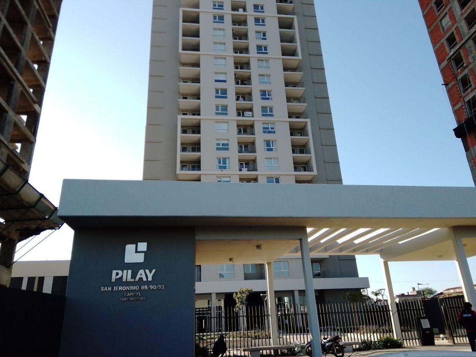 Venta Departamento 2 Dorm con Cochera - Edificio Pilay Parque Federal