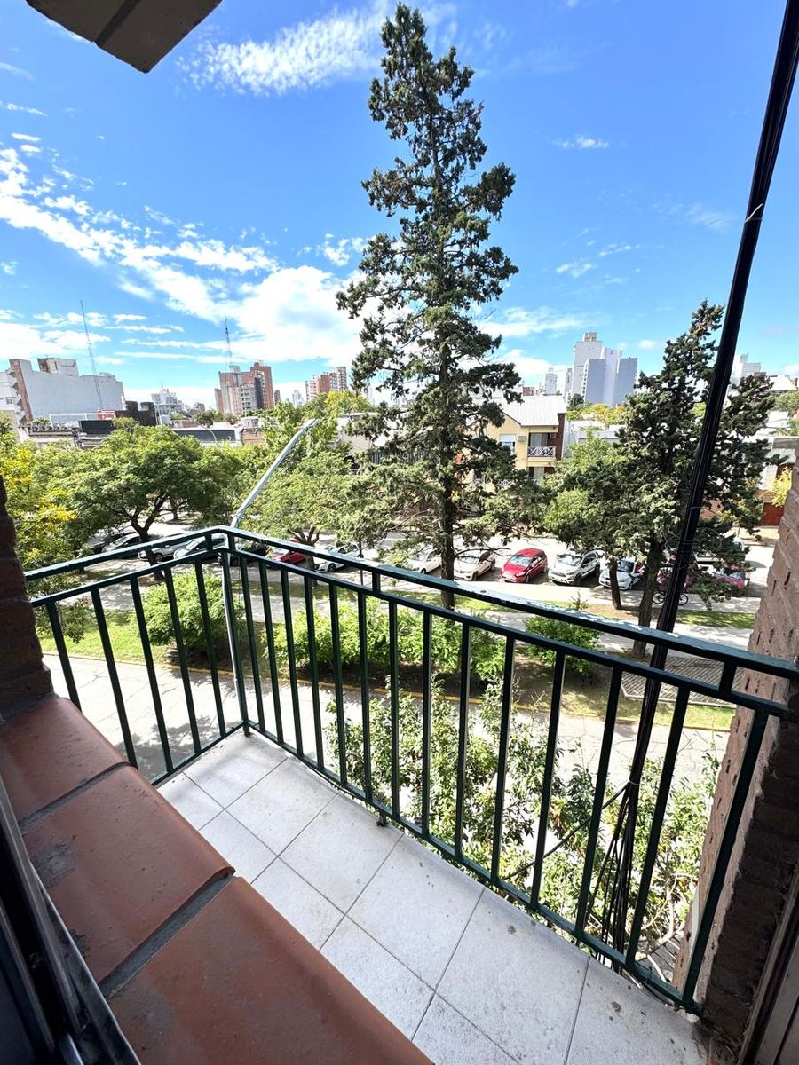 Alquiler departamento 2 dormitorios en Av. Freyre 1700