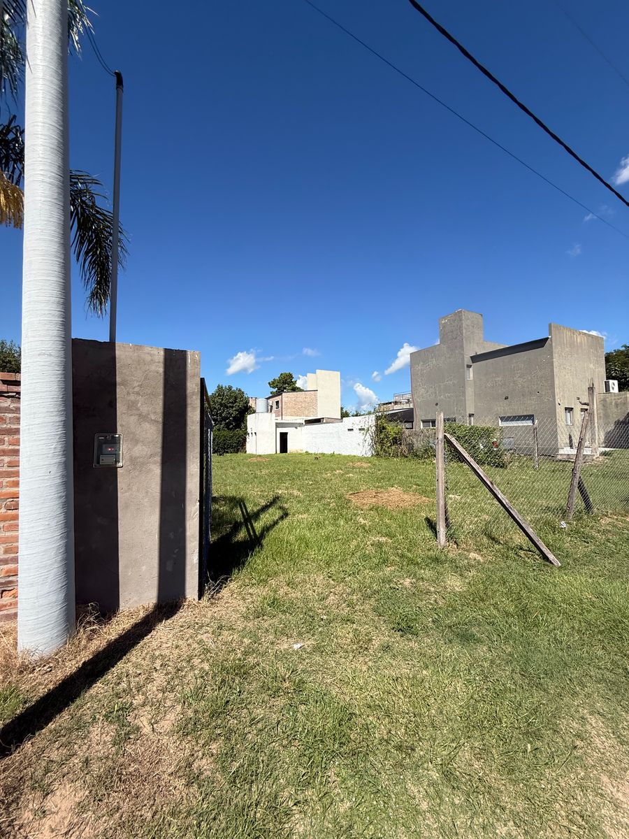 VENTA DE LOTE EN COLASTINE NORTE