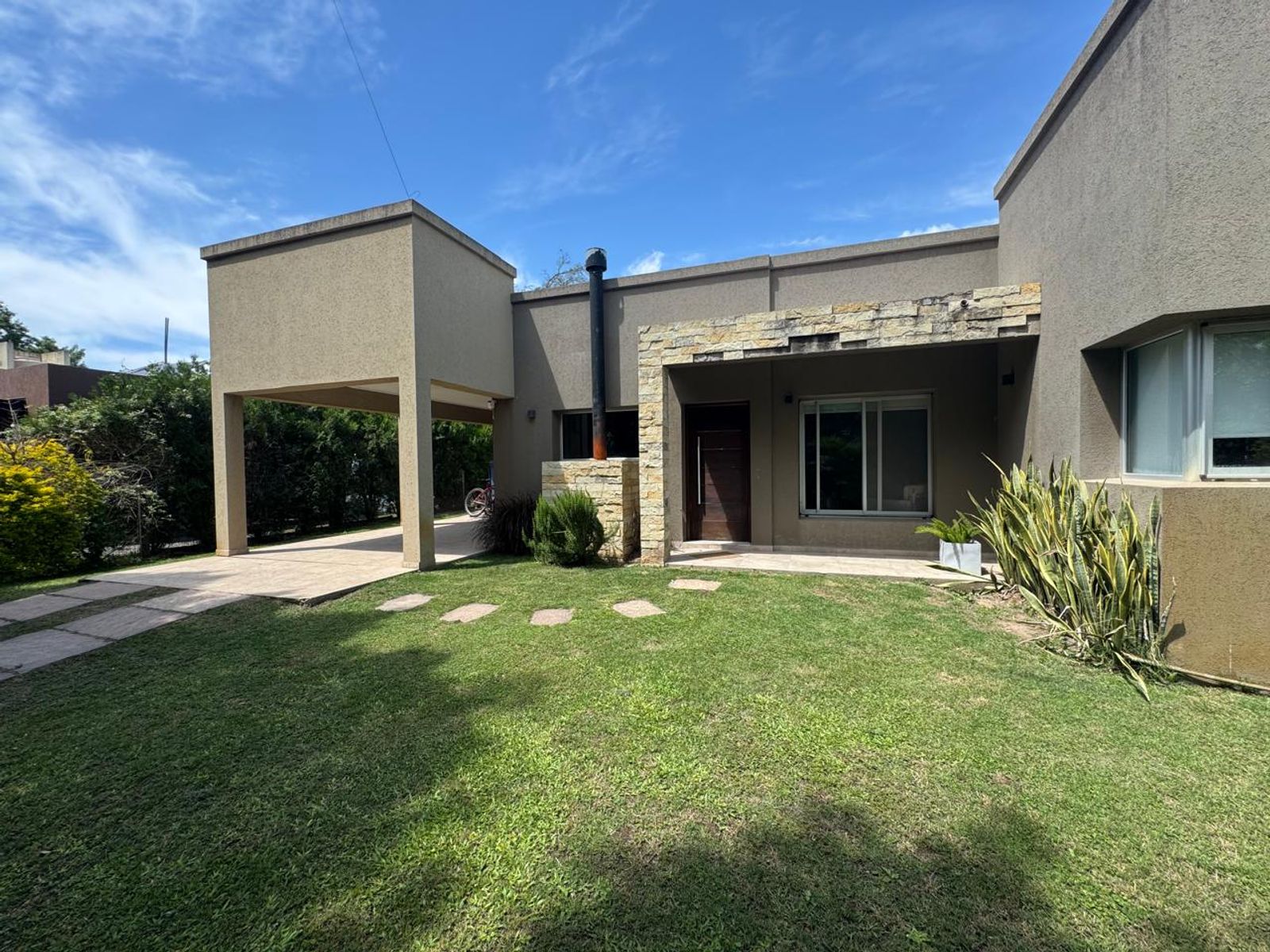 Casa en Country Los Molinos