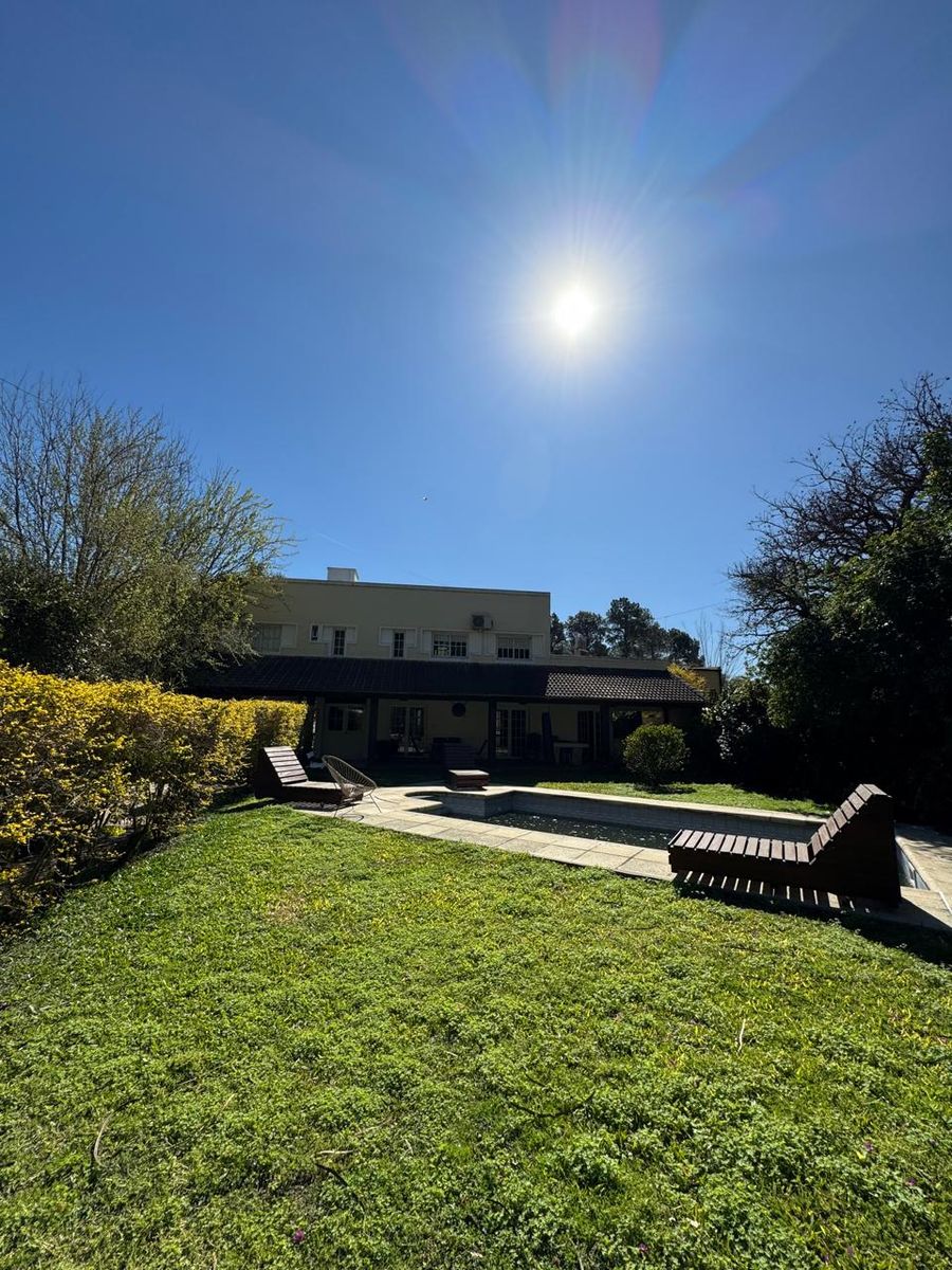 VENTA casa en Villa California