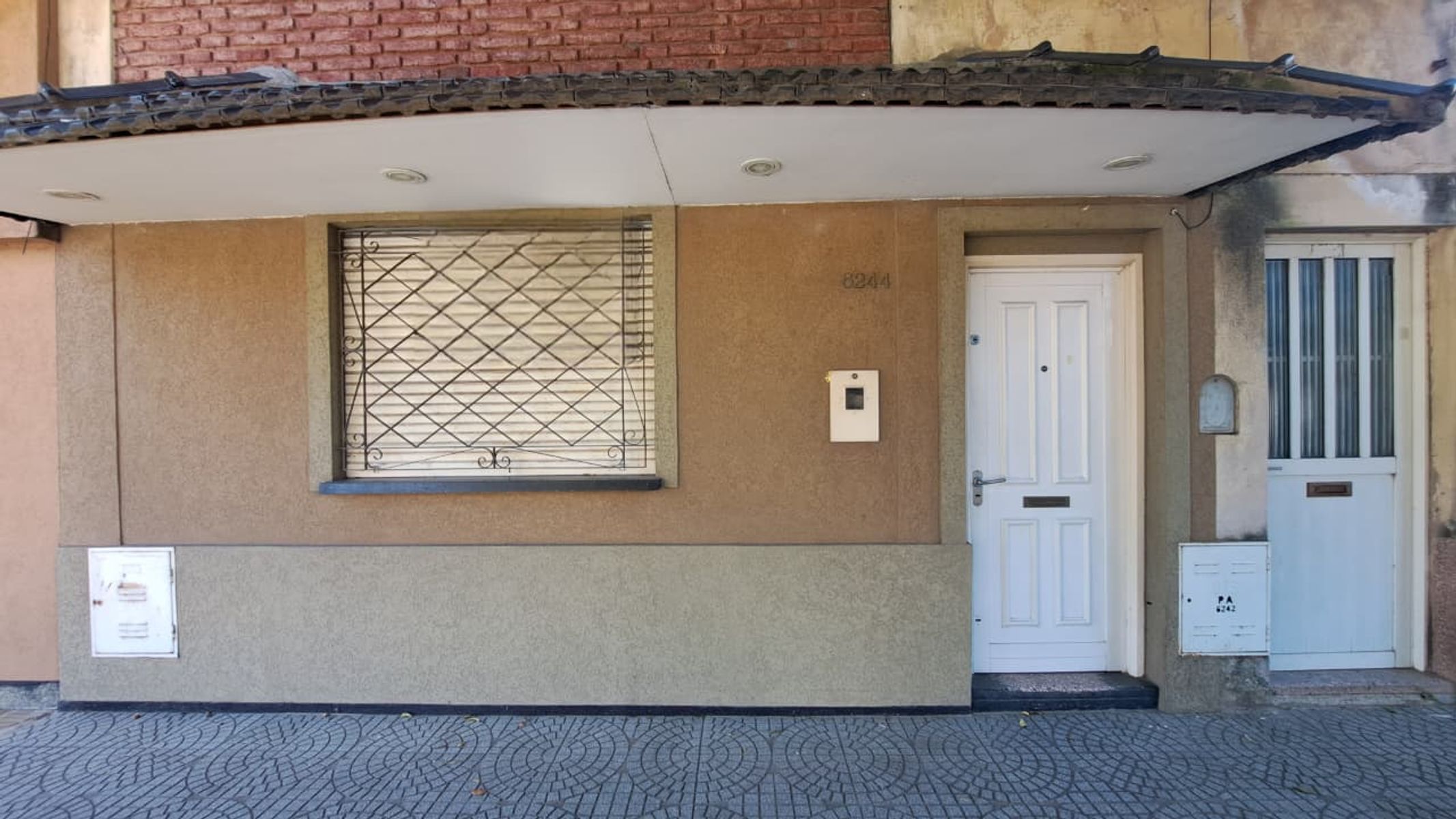 CASA AL FRENTE EN Bª M. SELVA