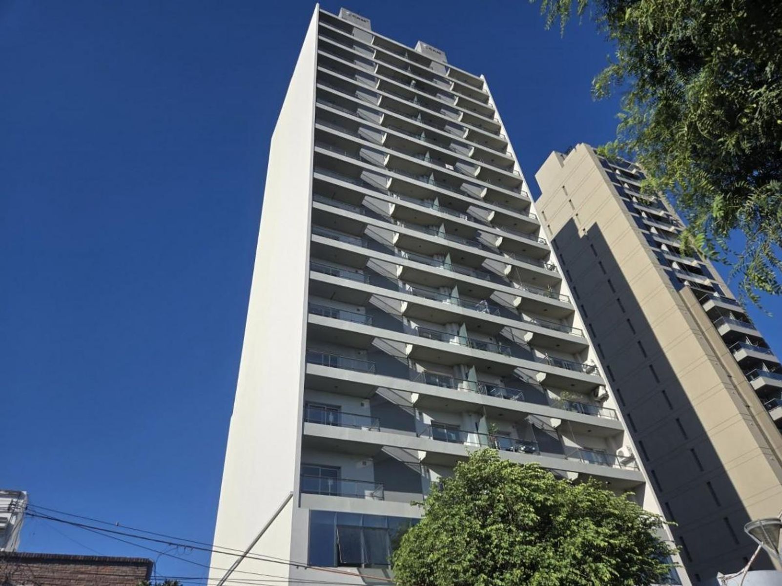 Departamento semi piso en venta un dormitorio sobre Bv. Pellegrini