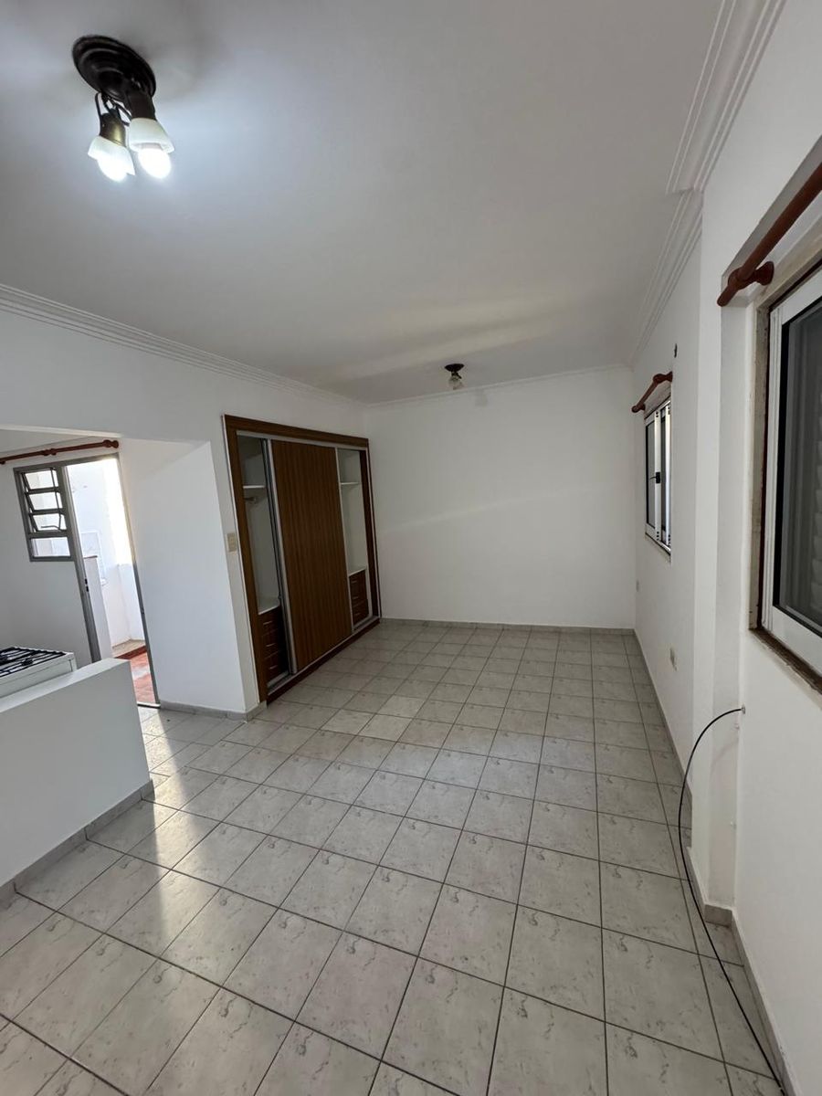 Alquiler monoambiente en Av. Freyre 1757