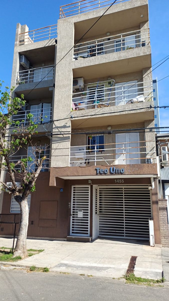 DEPARTAMENTO MONOAMBIENTE CON COCHERA EN BARRIO CANDIOTI