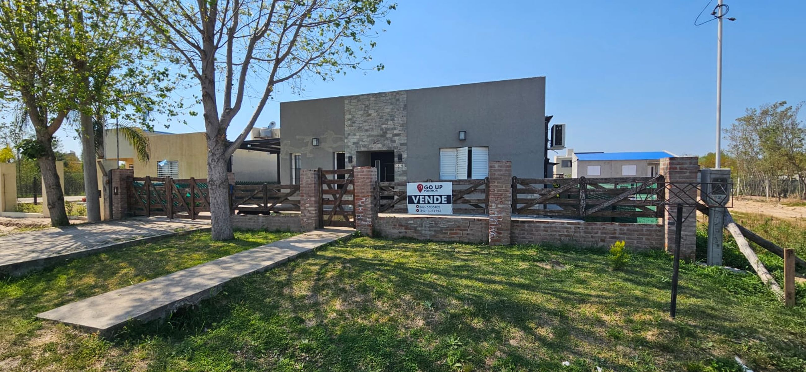 CASA/QUINTA EN VENTA EN LAGOS DE LEYES