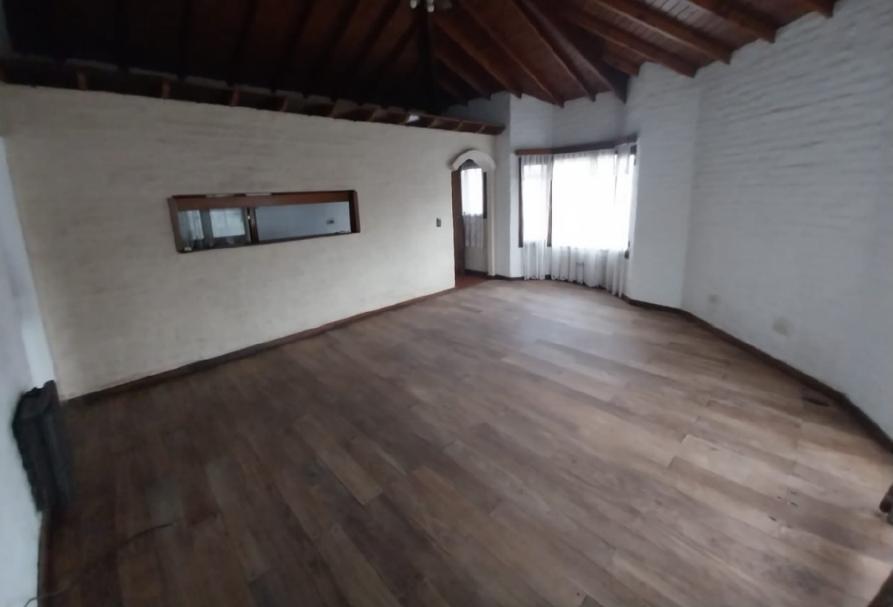 Casa en Alquiler en Ituzaingó - Gral Fernandez de la Cruz 196