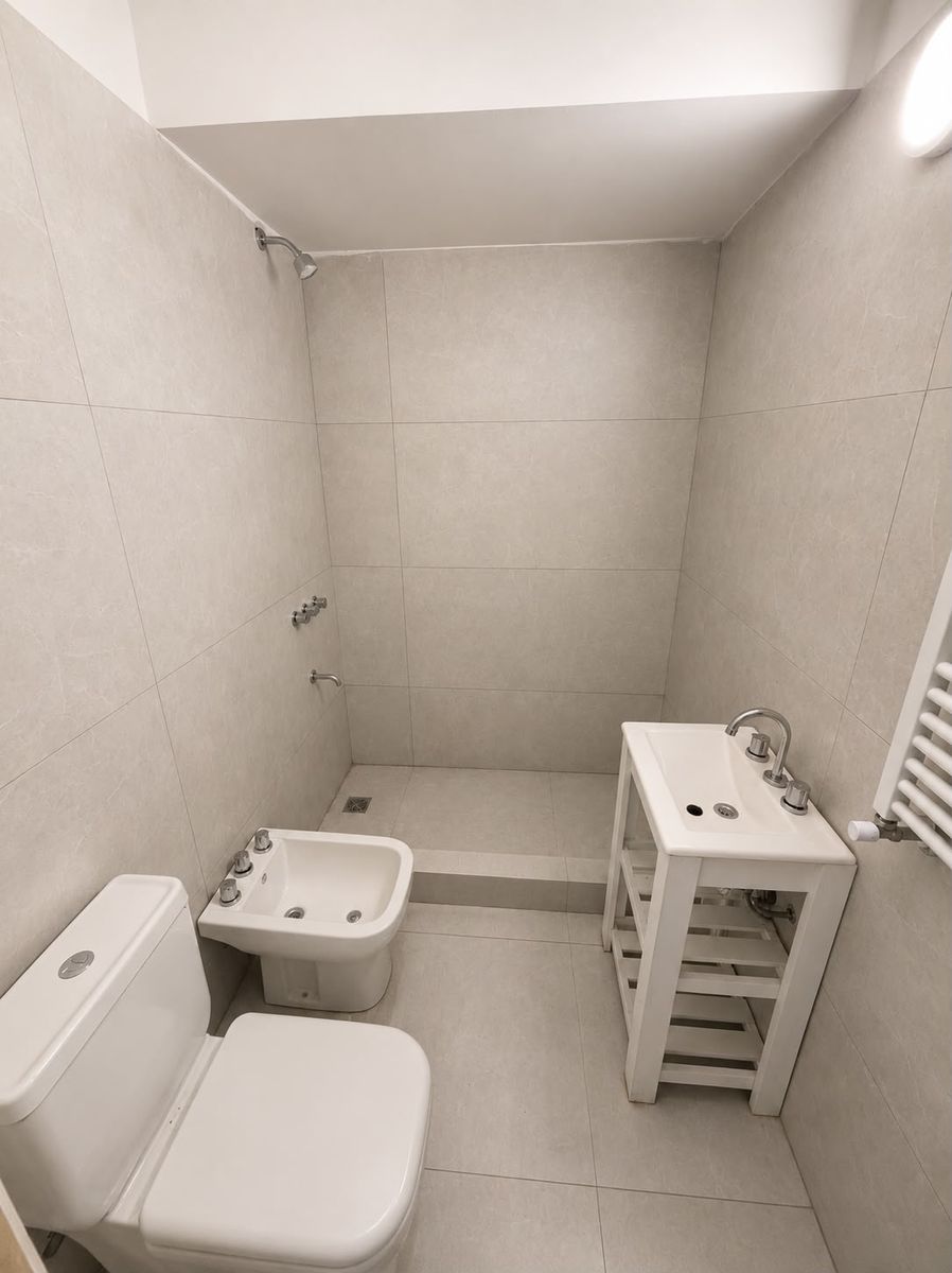 Chalet 3 Ambientes en PH con patio y garaje Zona Chauvin