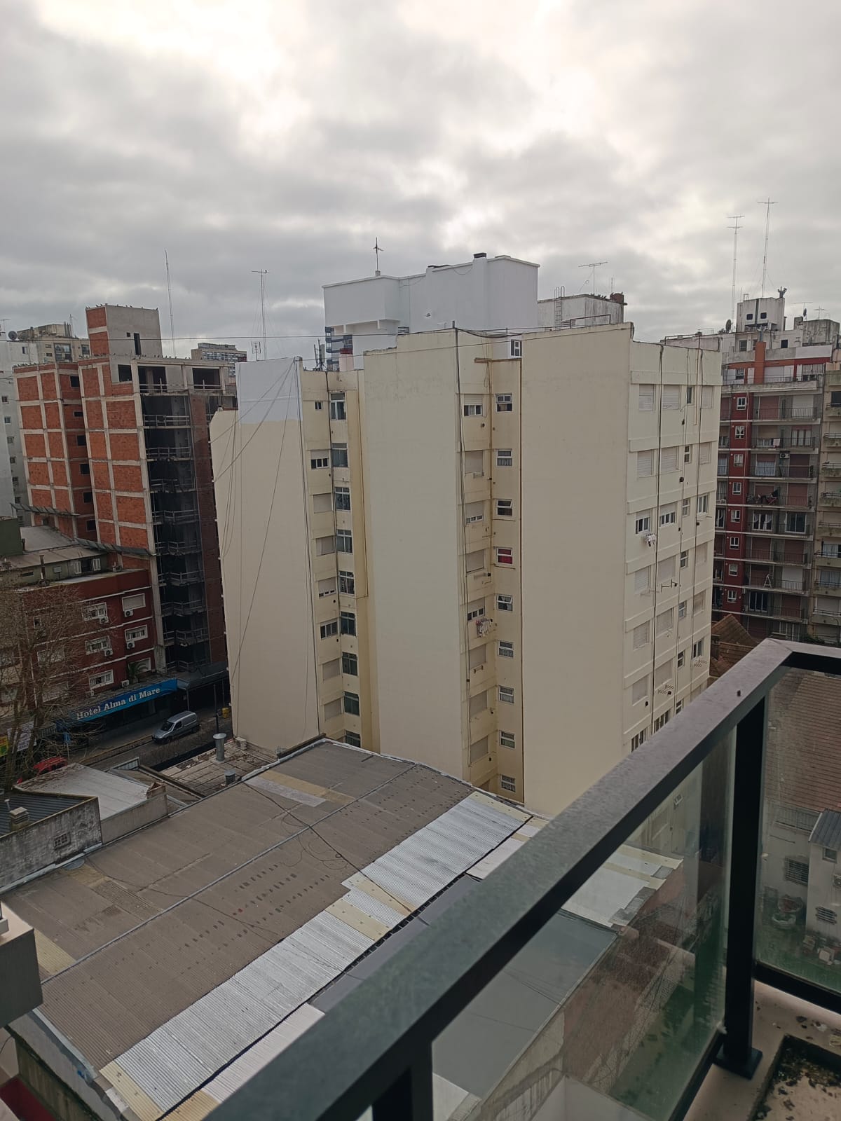 Venta de departamento de 2 ambientes a estrenar en zona Guemes