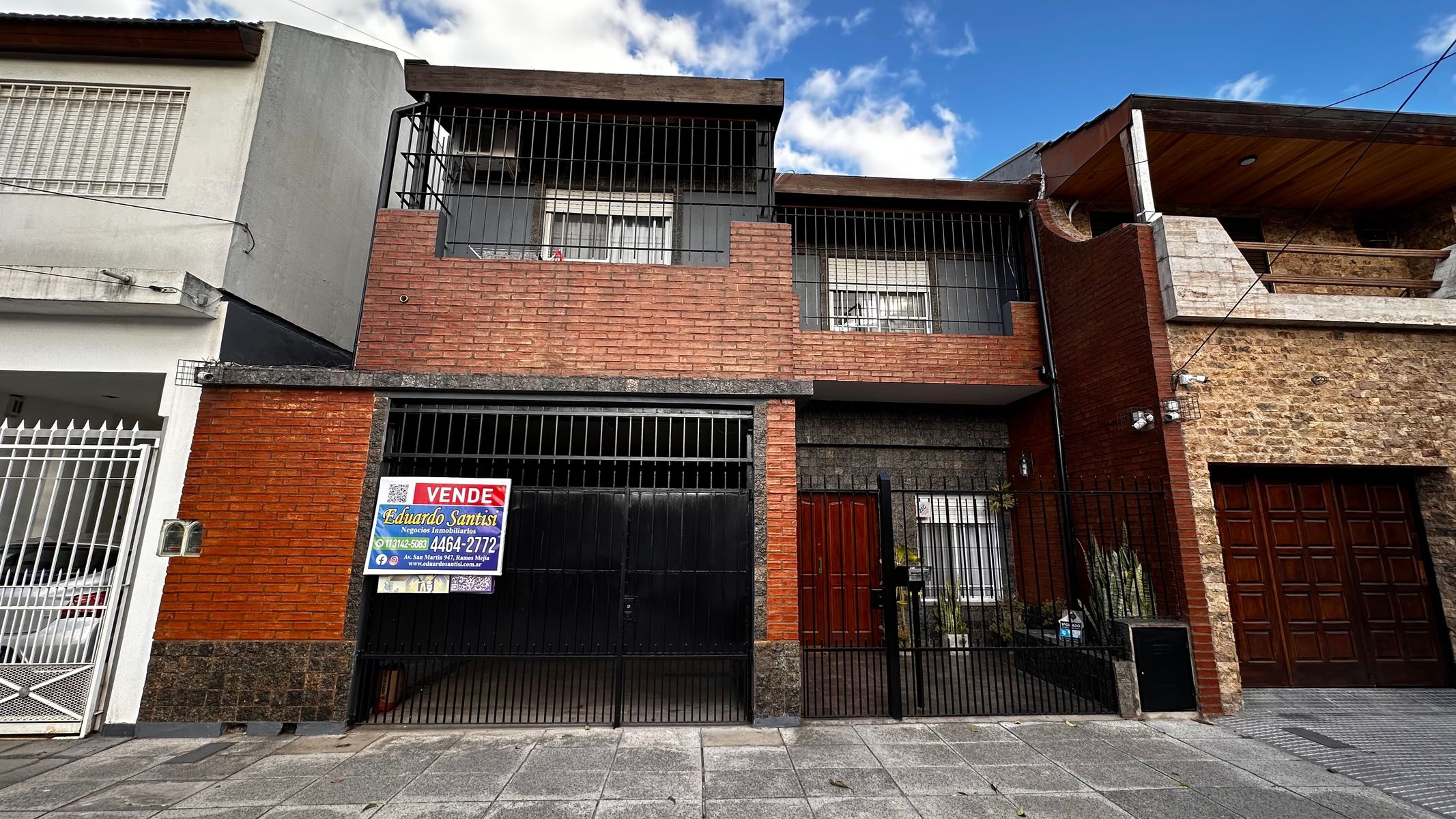 Casa 4 Amb. Cochera.Parque.Quincho. APTA CREDITO - Caseros 42 - Ramos Mejía