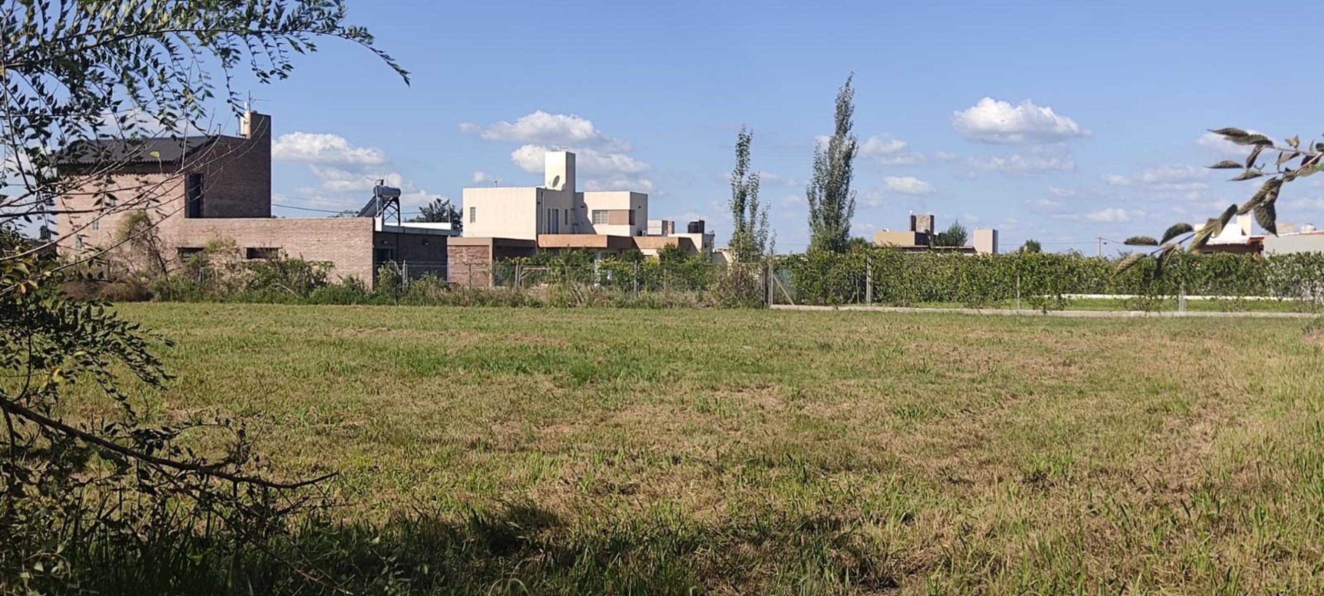 TERRENO EN FUNES CITY A METROS DE TIFOSI