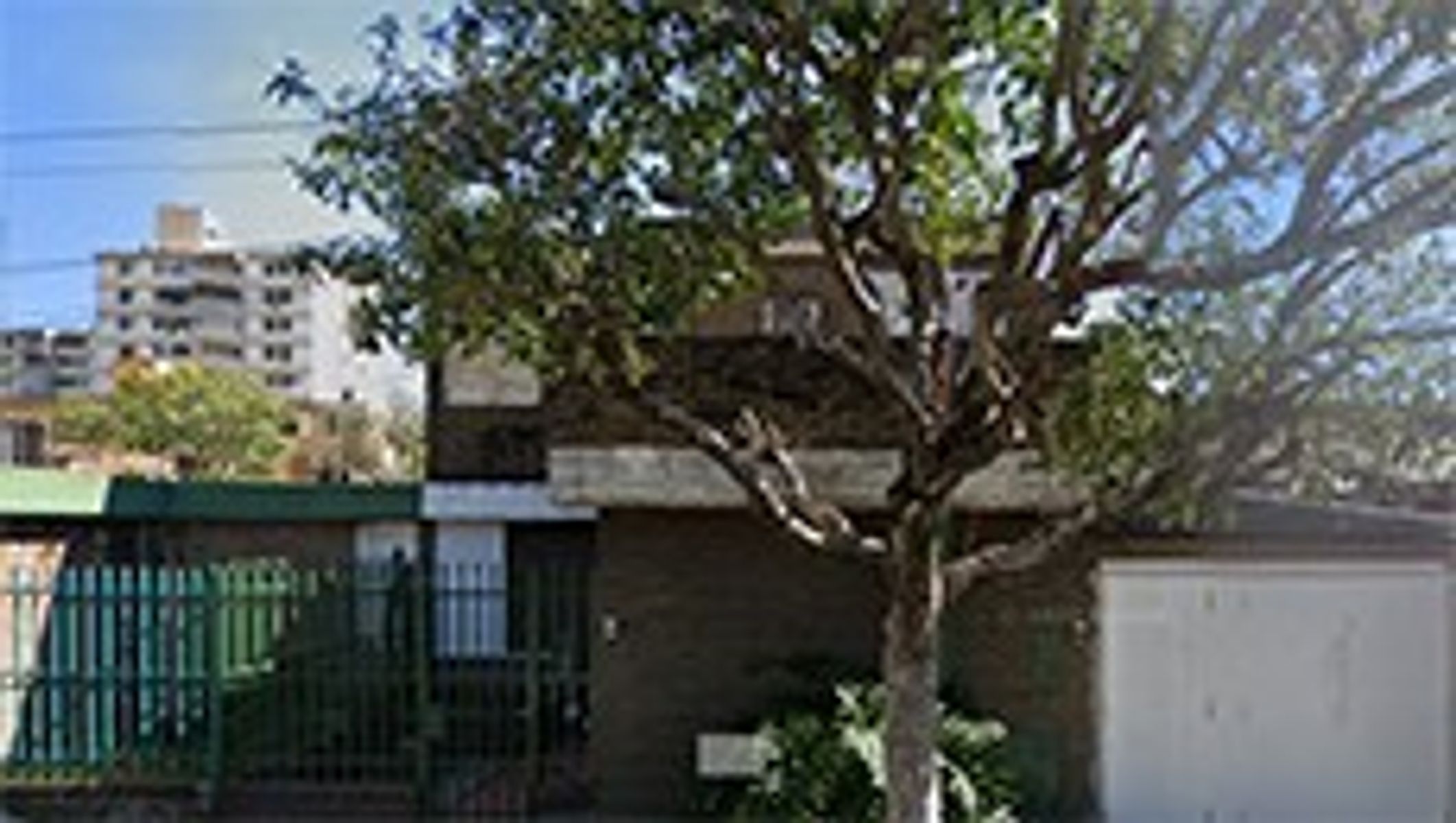 CASA 2 FAMILIAS ZONA SUR