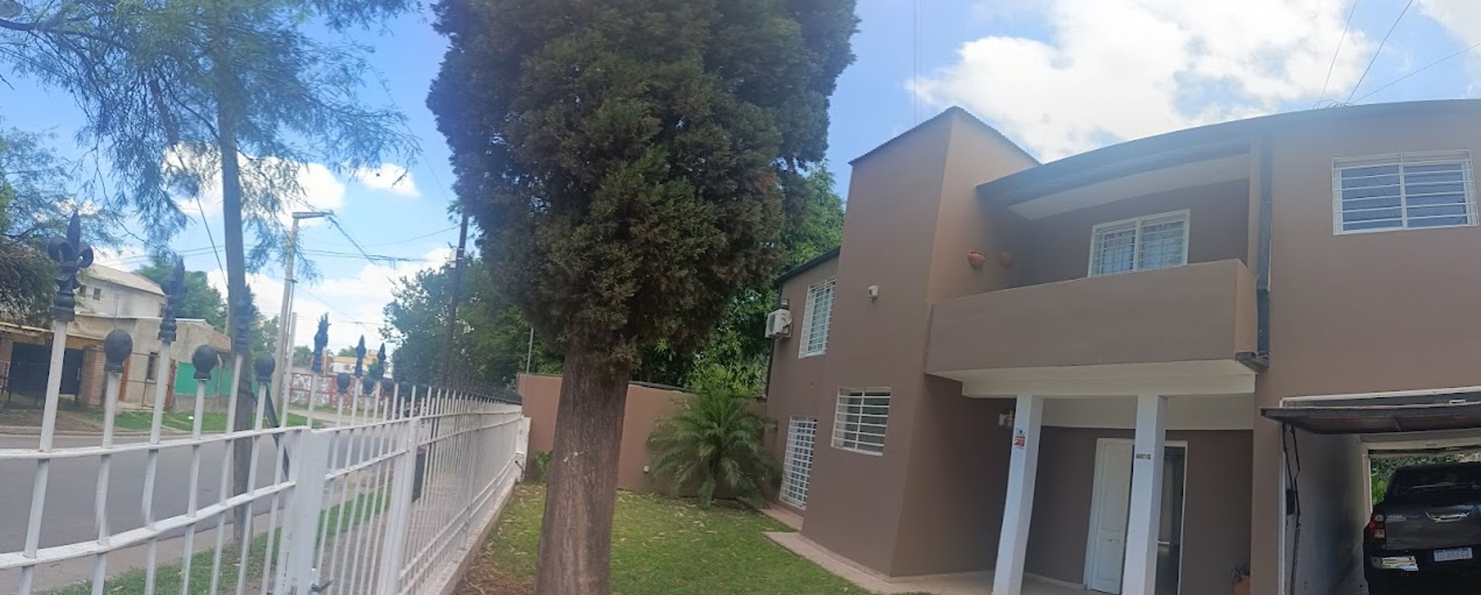 Retasada Casa 2 plantas 3 dormitorios garage doble Escritura en Villa Cornu U$S110.000.