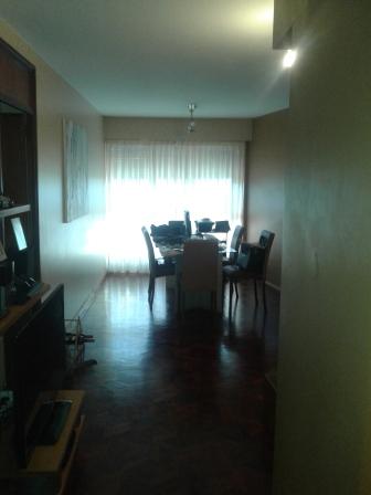Departamento de 2 dormitorios, Pellegrini 1467.