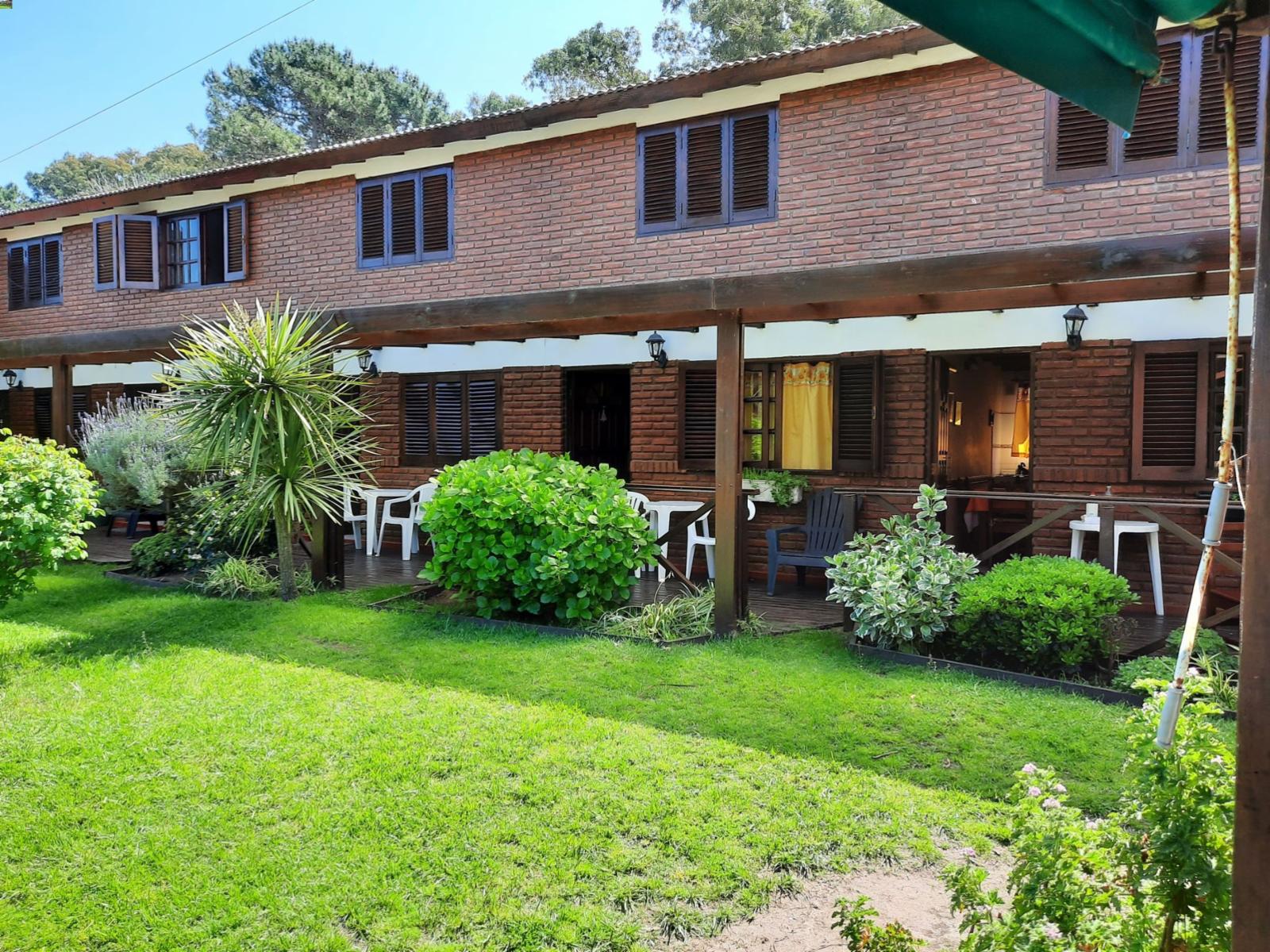 Complejo Turistico BLOCK DE 6 DUPLEX + CASA + ZONA DE SERVICIOS