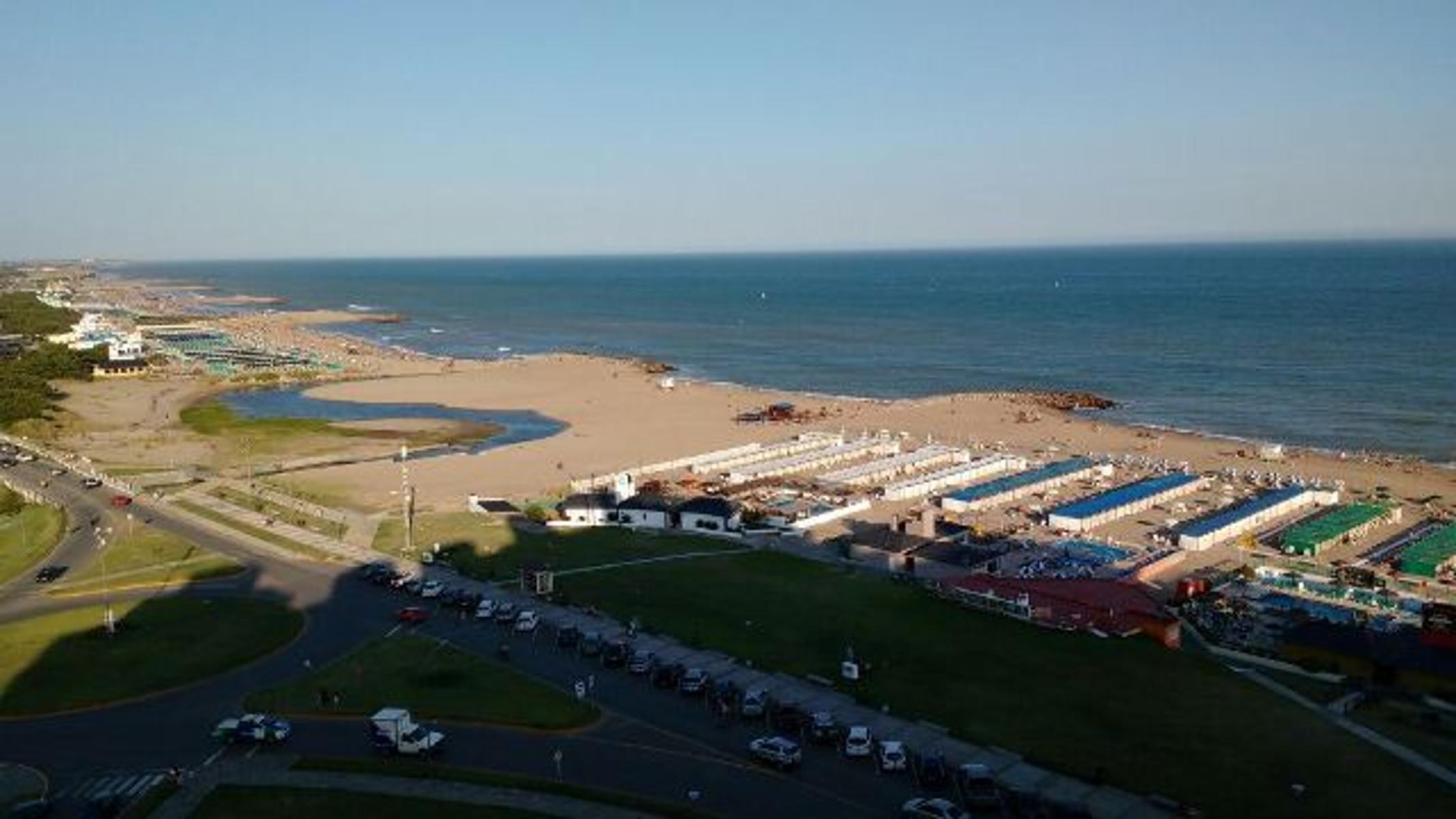 DEPARTAMENTO DE 2 AMBIENTES. EXCELENTE VISTA AL MAR Y UBICACION.