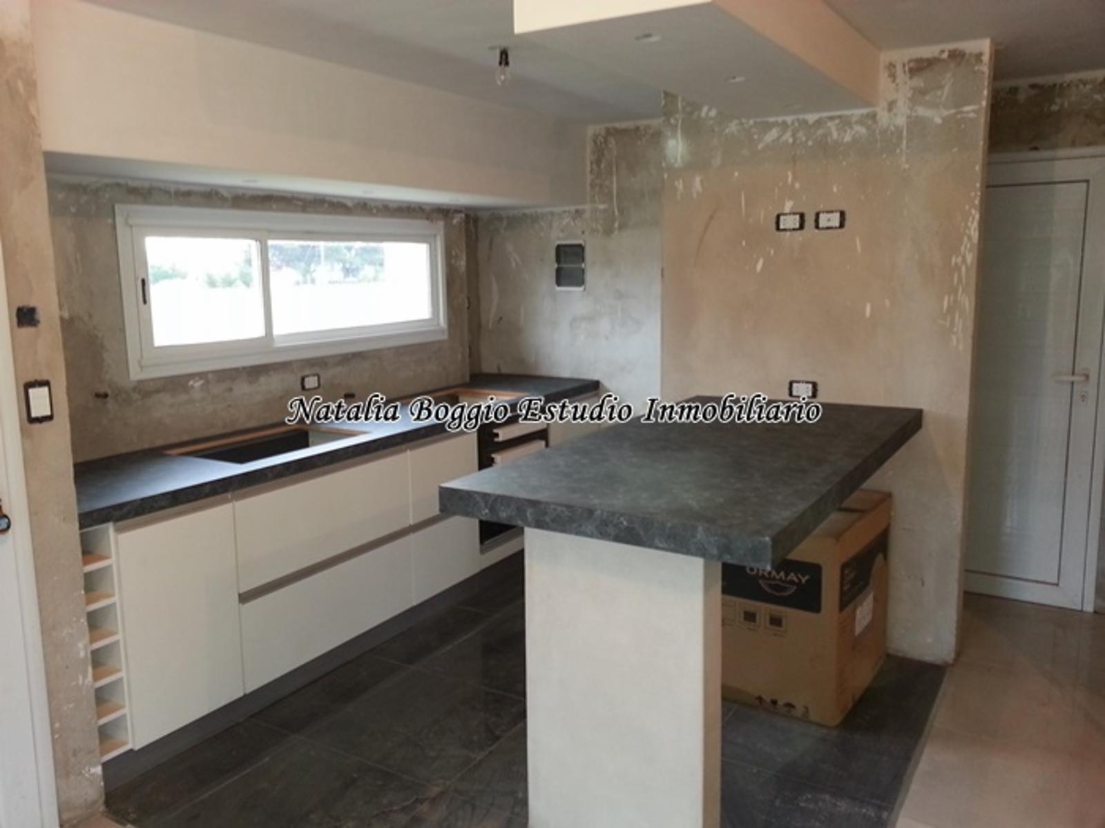 Miramar Barrio LAS LOMAS casa de 3 ambientes a TERMINAR