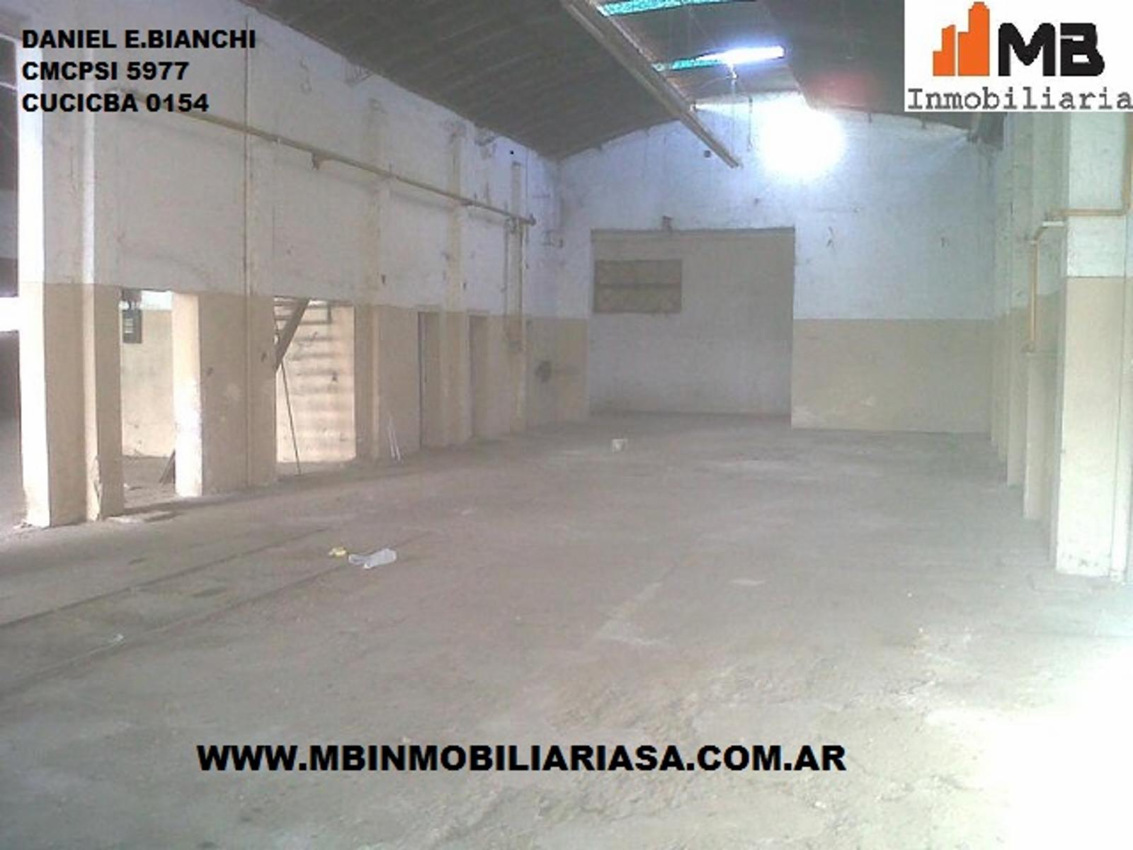 Tandil Venta en conjunto dos galpones .Apto Deposito.