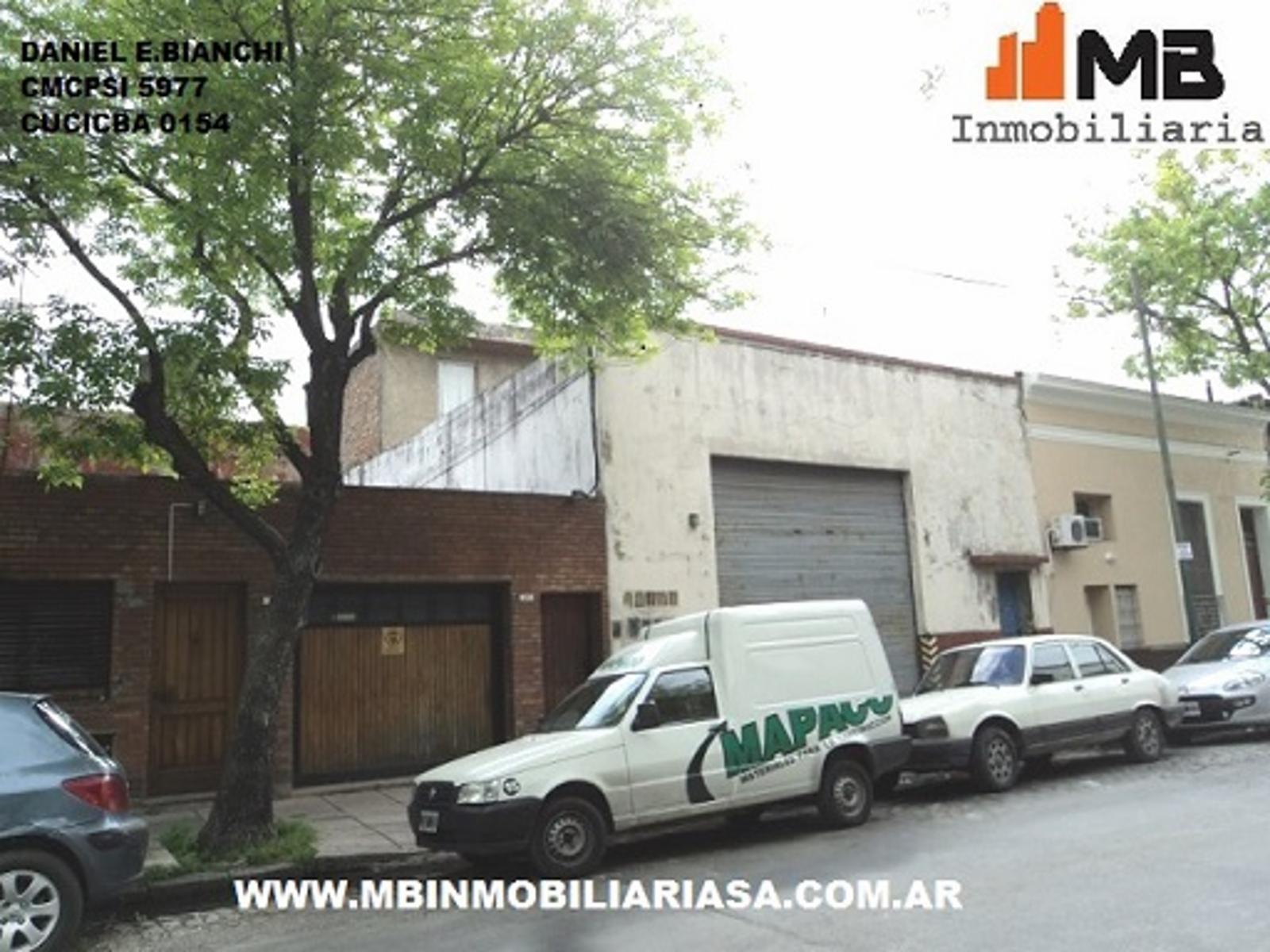 Barracas venta galpon con ph 100m2 en Salom al 300