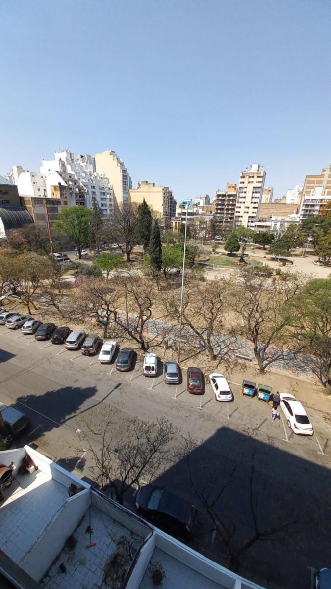 ALQUILER MONOAMBIENTE FRENTE A PLAZA COLON BARRIO ALBERDI CORDOBA