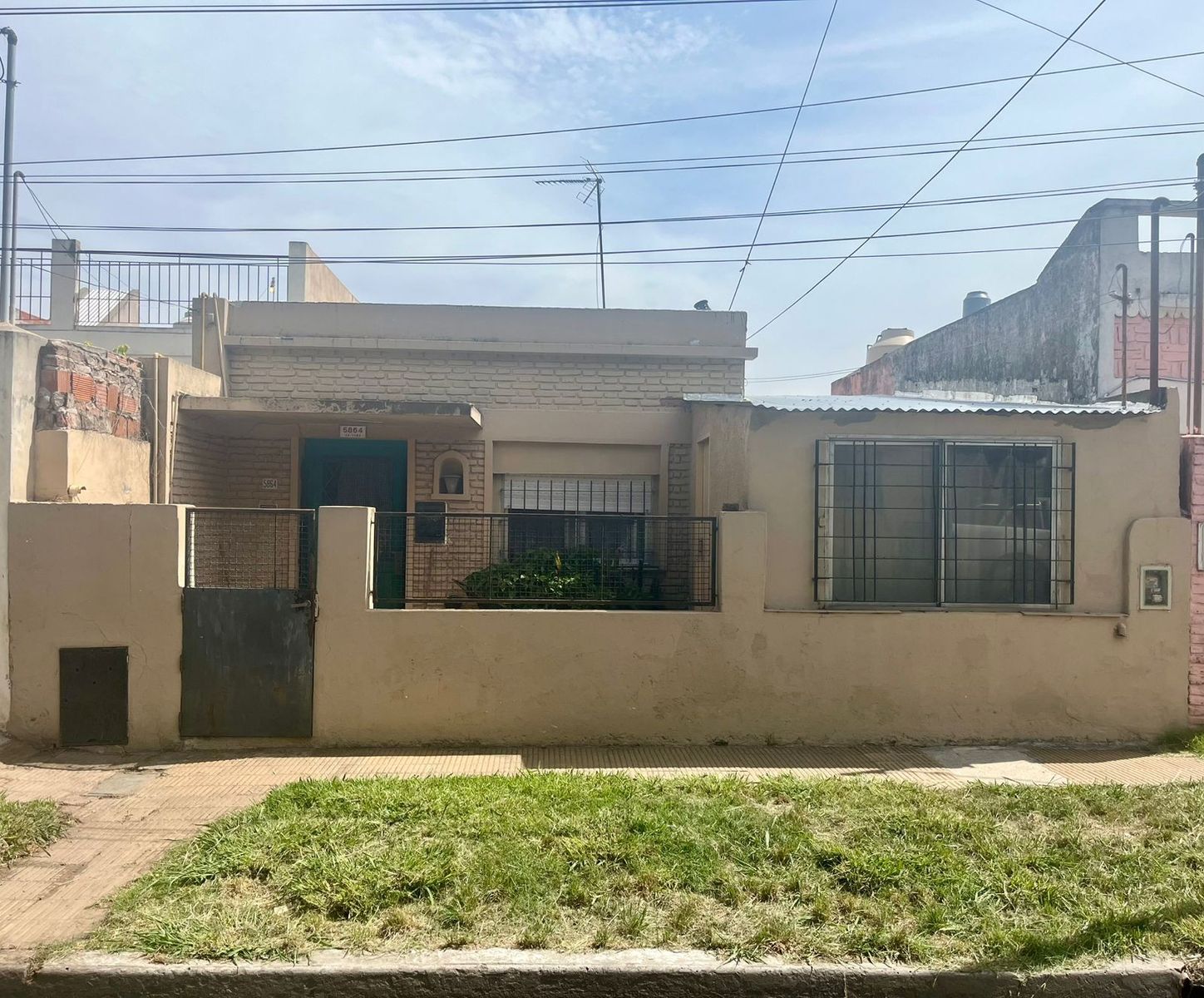 VENTA CASA CUATRO AMB.