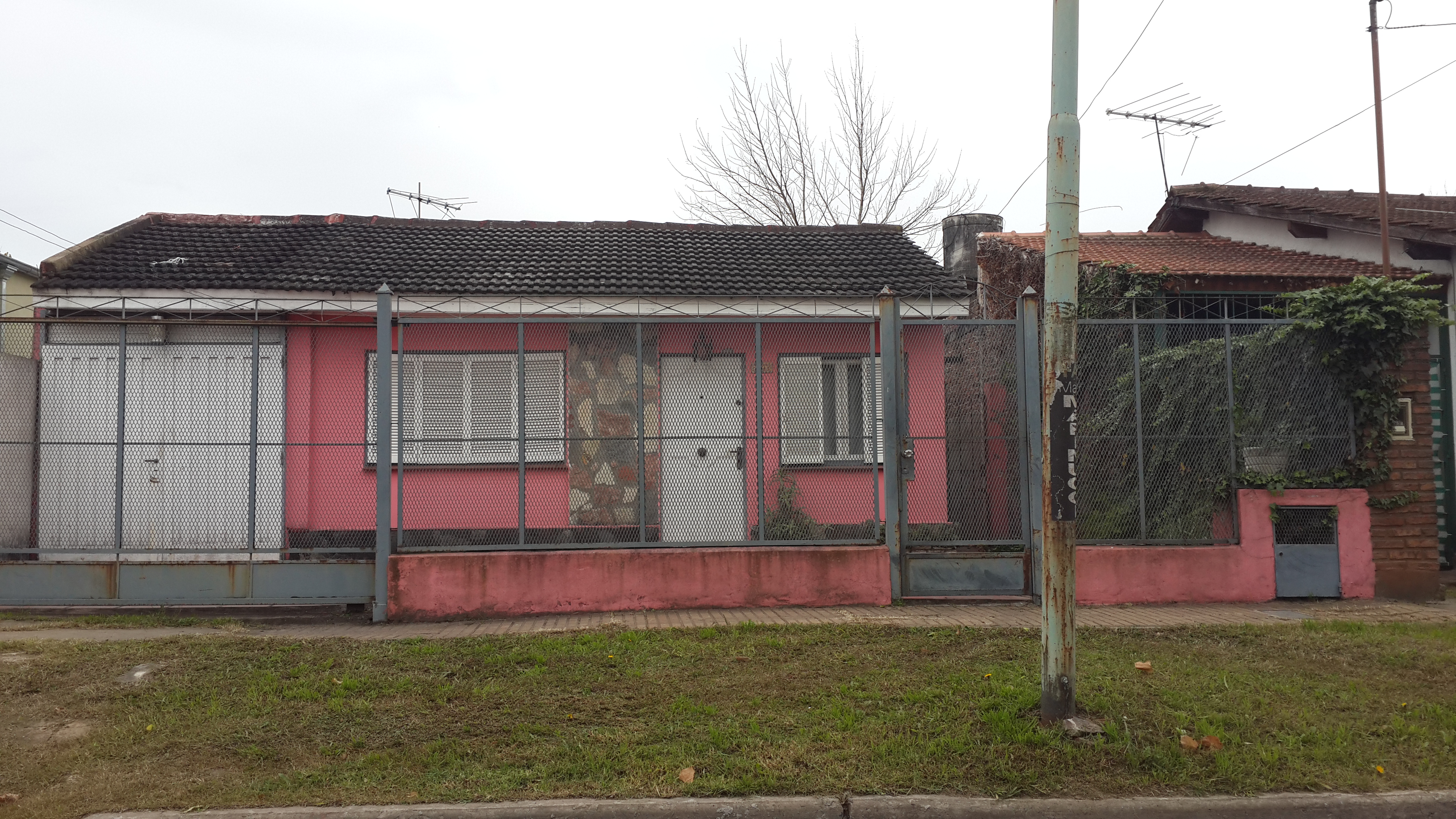 Gran Casa en Castelar Norte- Excelente Ubicación!