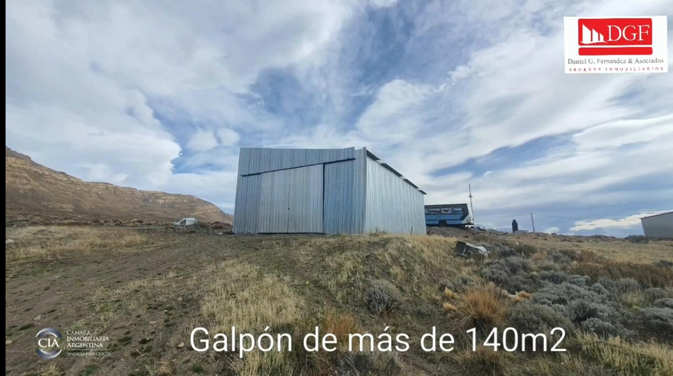 Excelente galpón de 140 mts2, en alquiler. Valor inicial $75.000.- Ubicado en Zona Industrial a cuadras de Club Hipico.