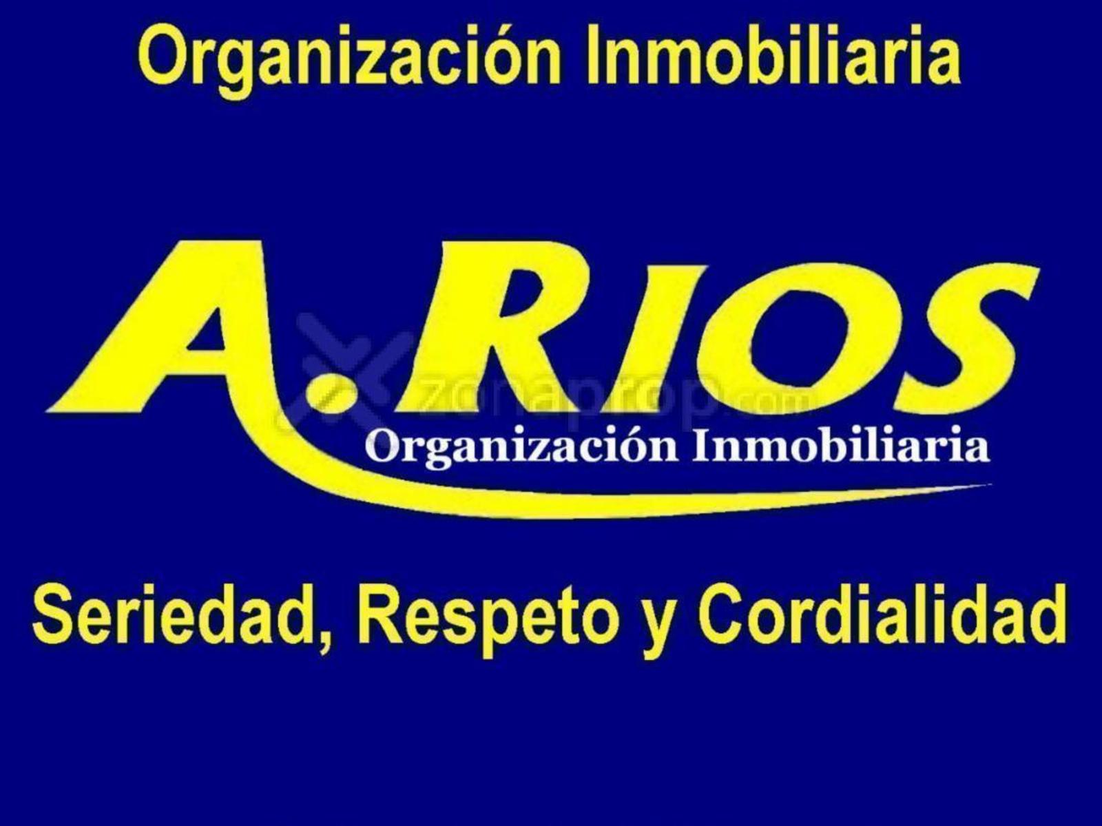 PH de 2 Plantas + Altillo c/E. de Auto - Ituzaingó Sur