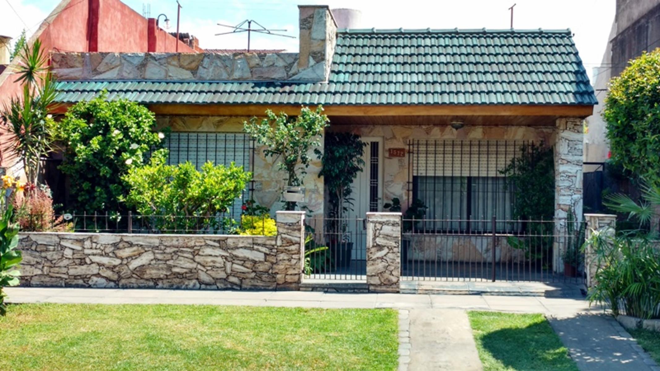 CASA AMERICANA IMPECABLE ESTADO