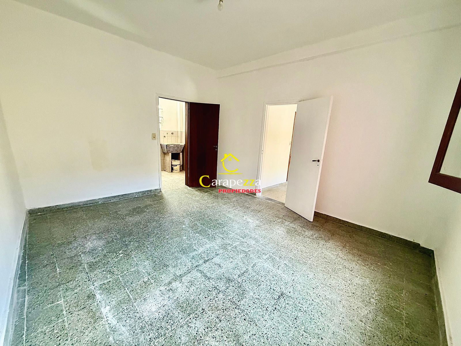 Casa 3 Amb + Galpón + Dpto 1 amb en Venta en Villa Bosch
