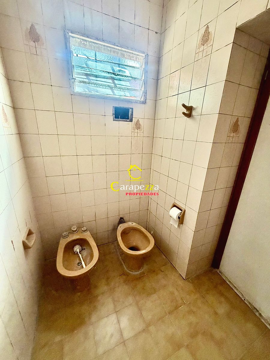 Casa 3 Amb + Galpón + Dpto 1 amb en Venta en Villa Bosch
