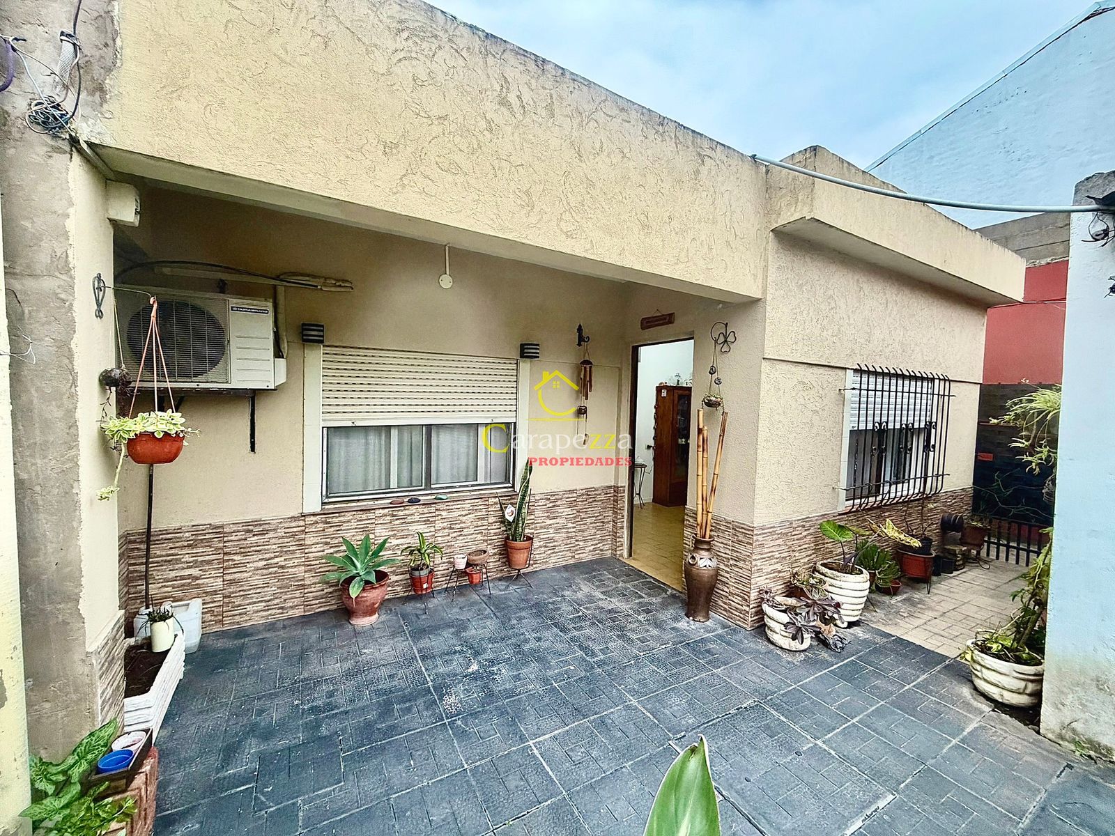 Venta 2 Propiedades en Block en Martin Coronado
