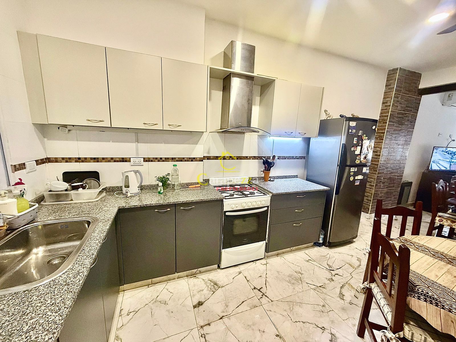 Venta Hermosa Casa 3 Amb en Caseros