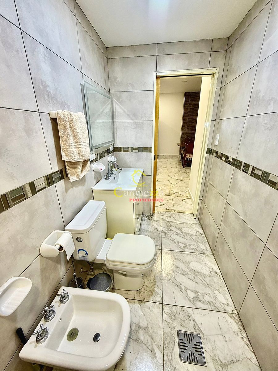 Venta Hermosa Casa 3 Amb en Caseros