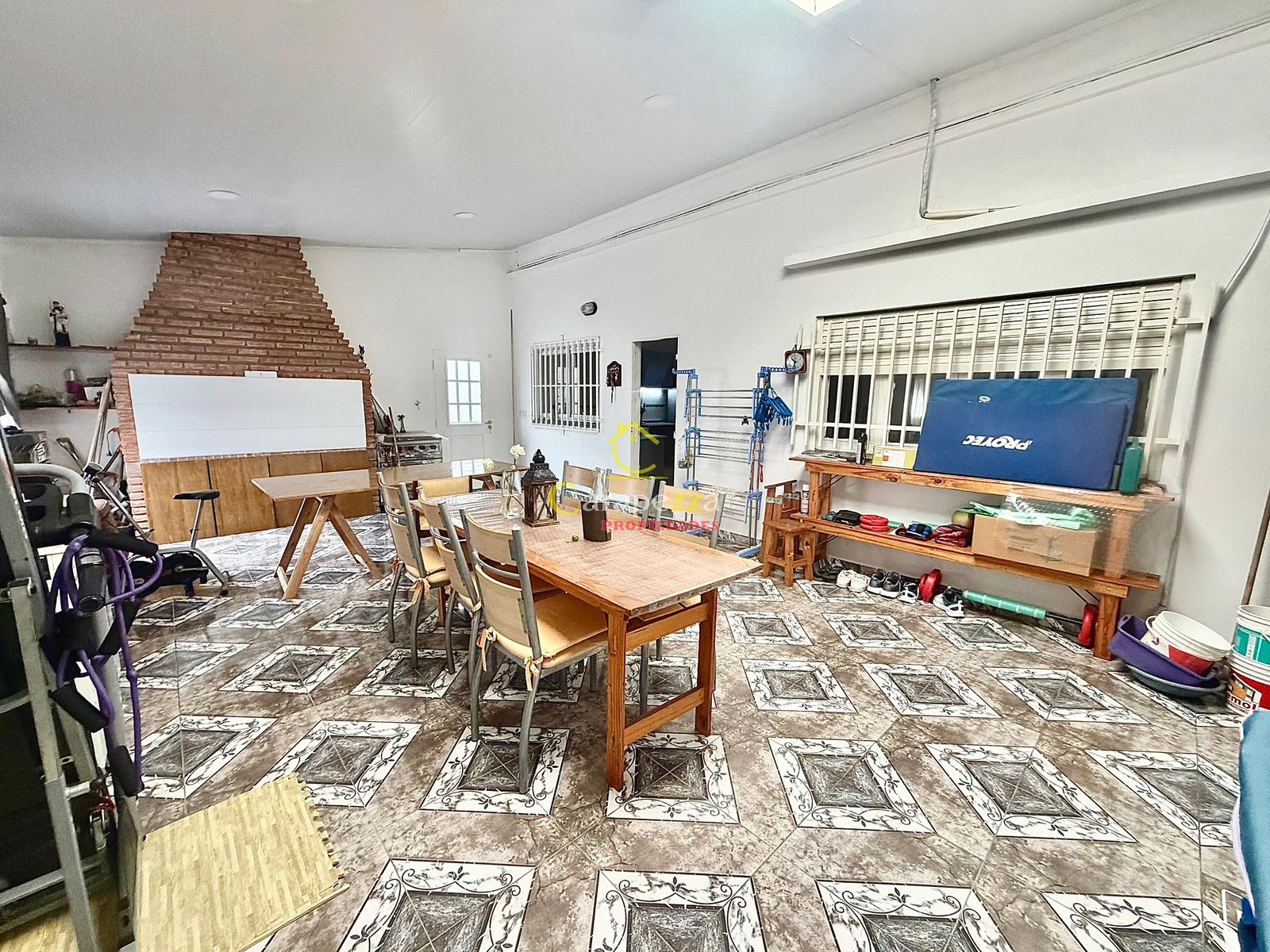 Venta Hermosa Casa 3 Amb en Caseros