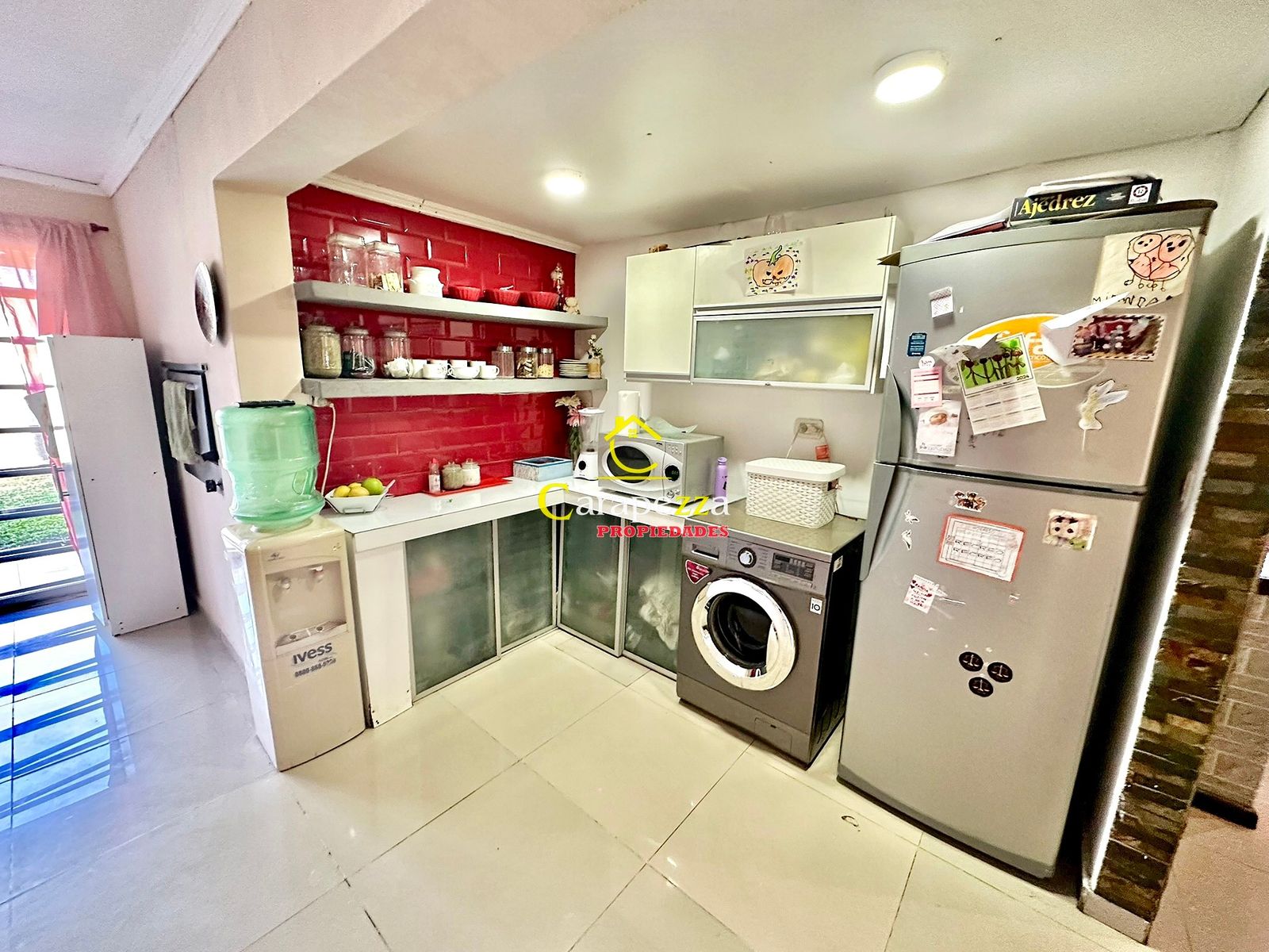 Hermosa Casa 5 Amb en Venta en Barrio Altos de Podesta