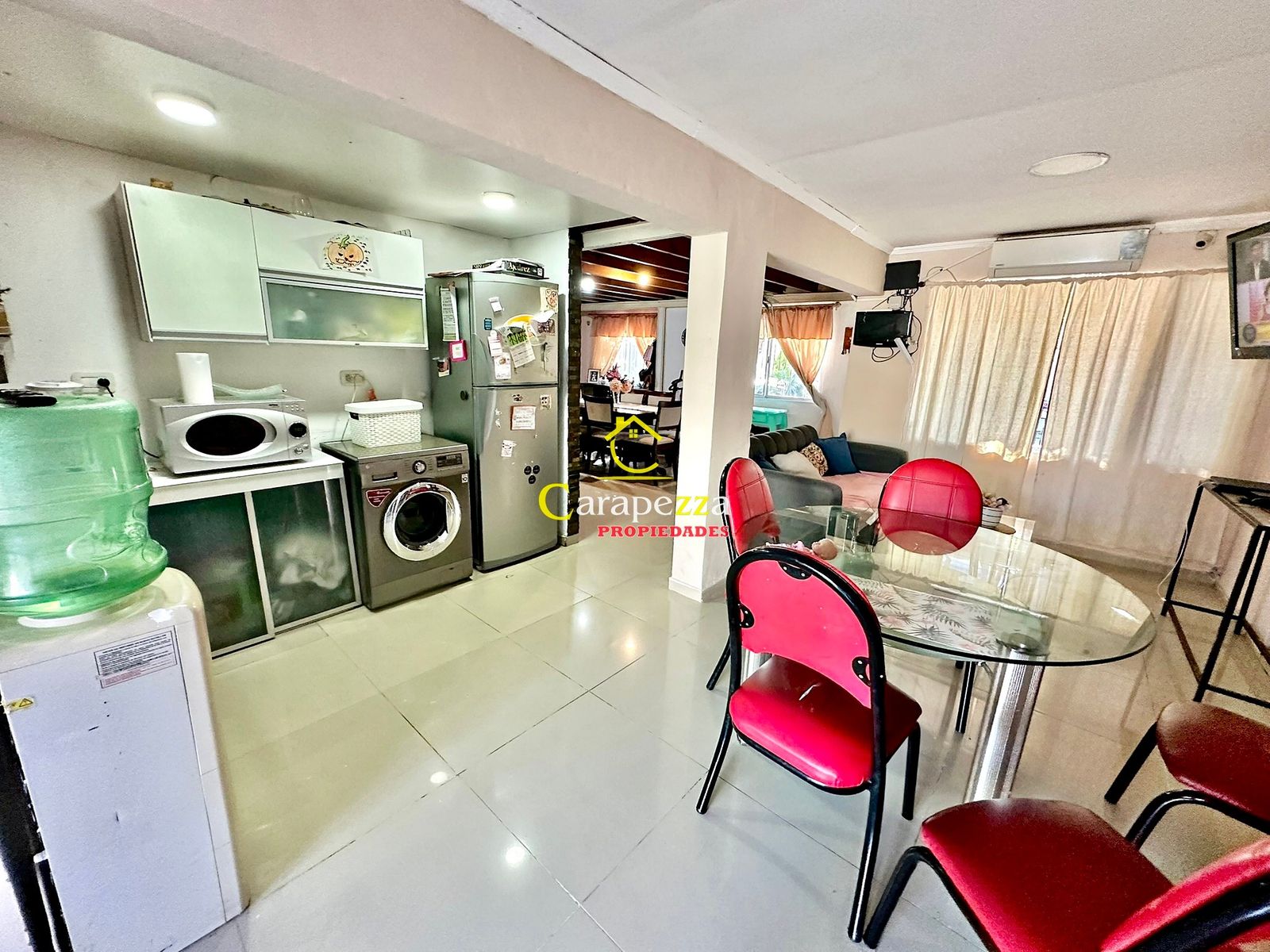 Hermosa Casa 5 Amb en Venta en Barrio Altos de Podesta