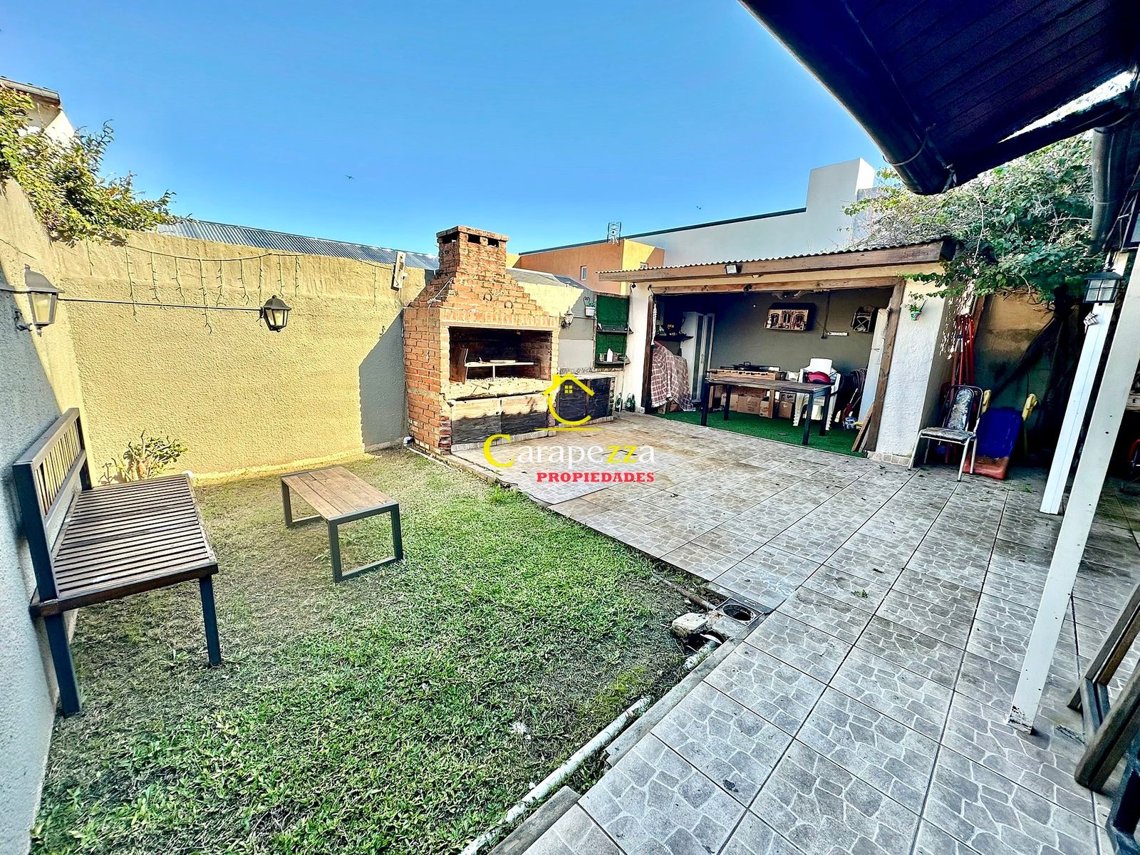 Hermosa Casa 5 Amb en Venta en Barrio Altos de Podesta