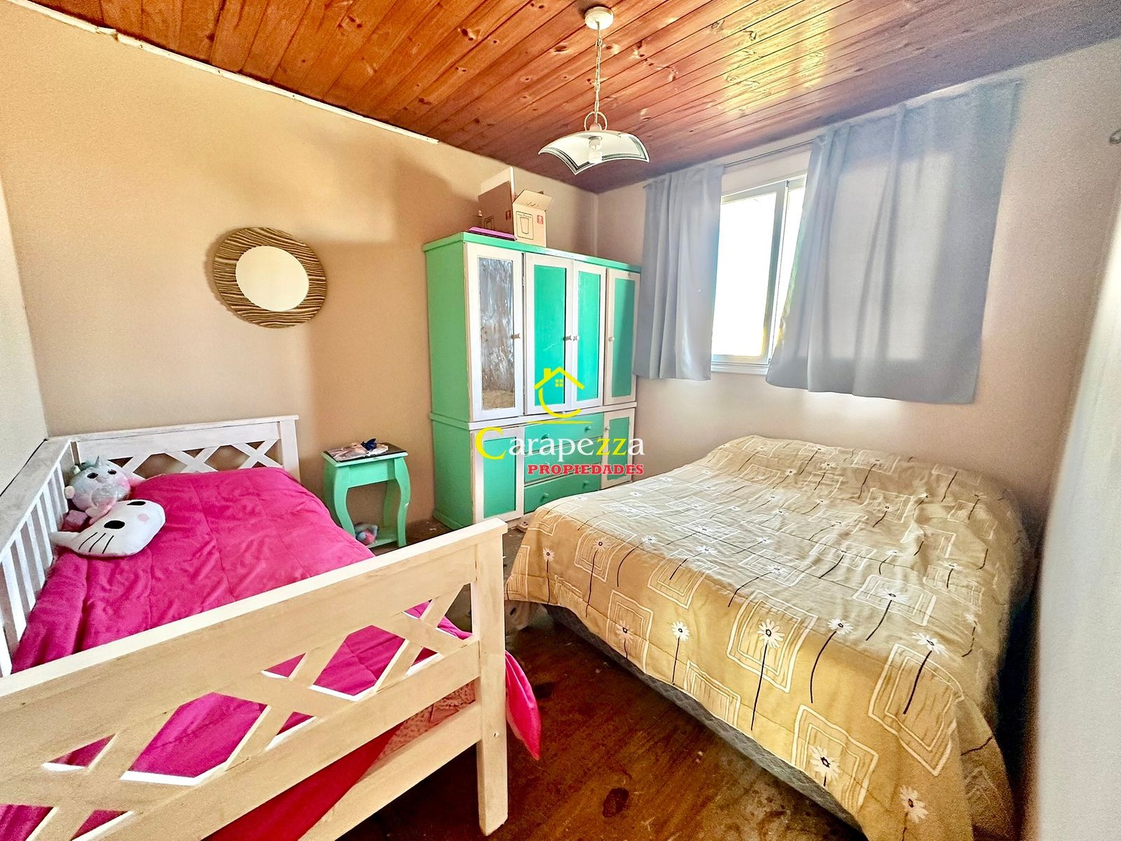 Hermosa Casa 5 Amb en Venta en Barrio Altos de Podesta