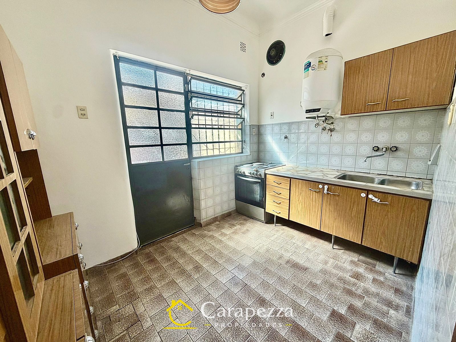 Casa 4 Amb en Venta en Caseros